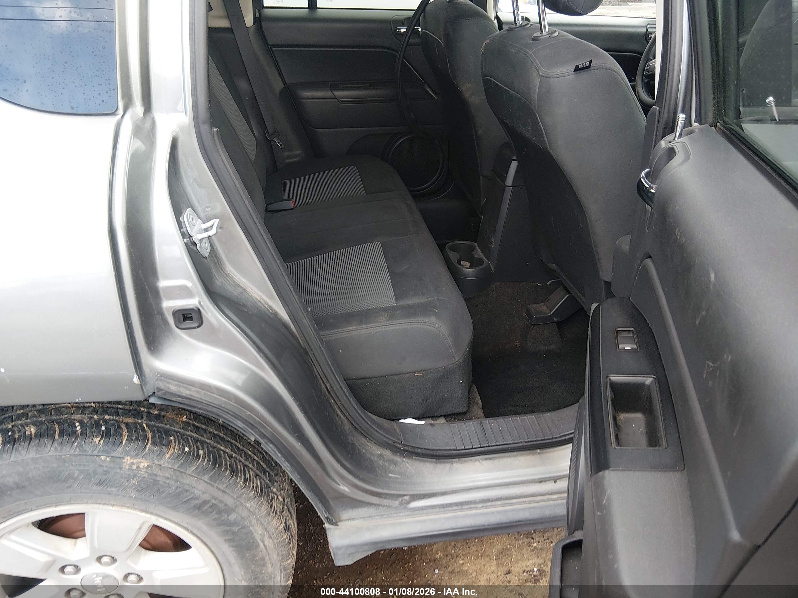 JEEP COMPASS image 8