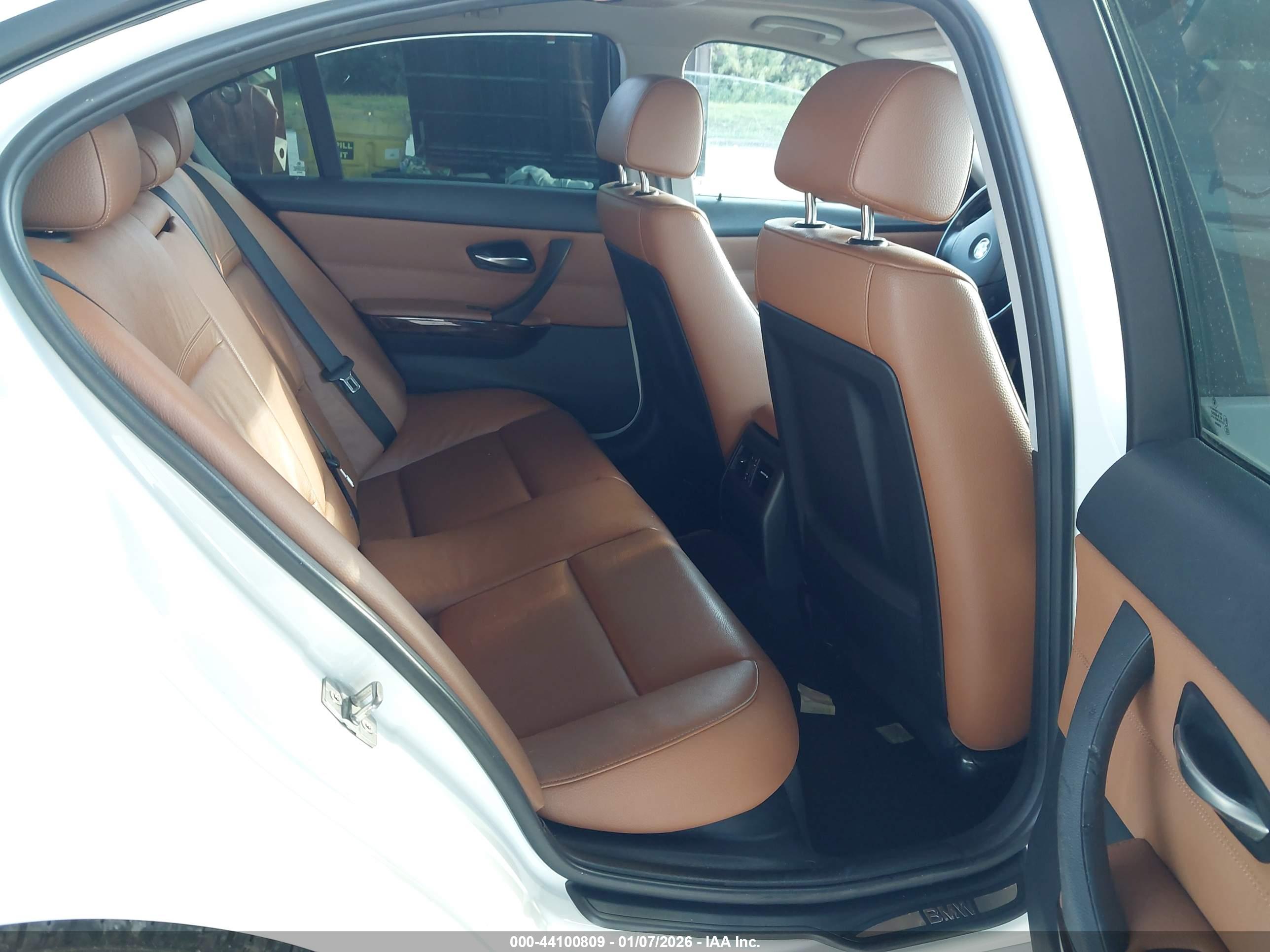 BMW 328I image 8