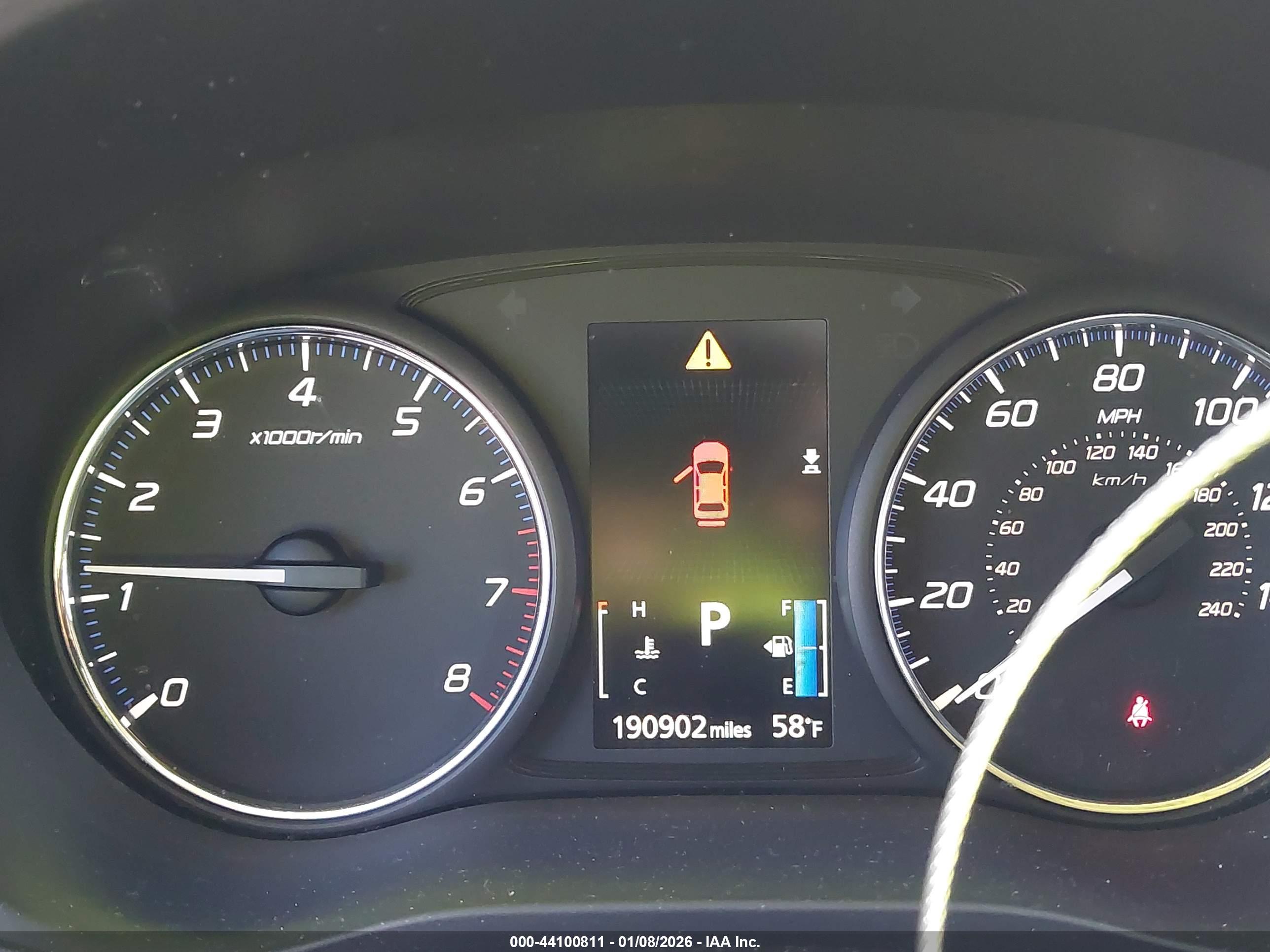 MITSUBISHI OUTLANDER image 7