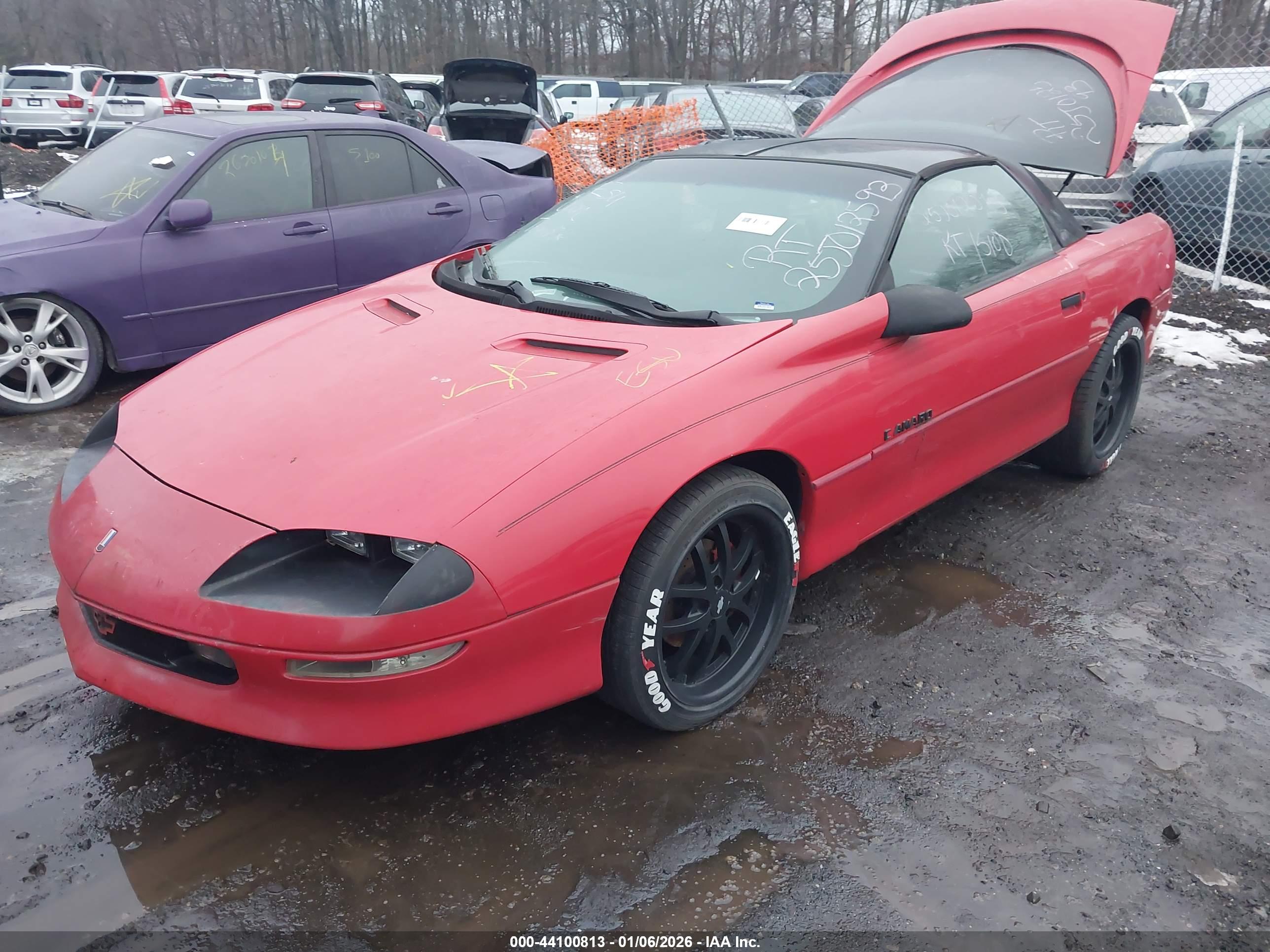 CHEVROLET CAMARO image 2