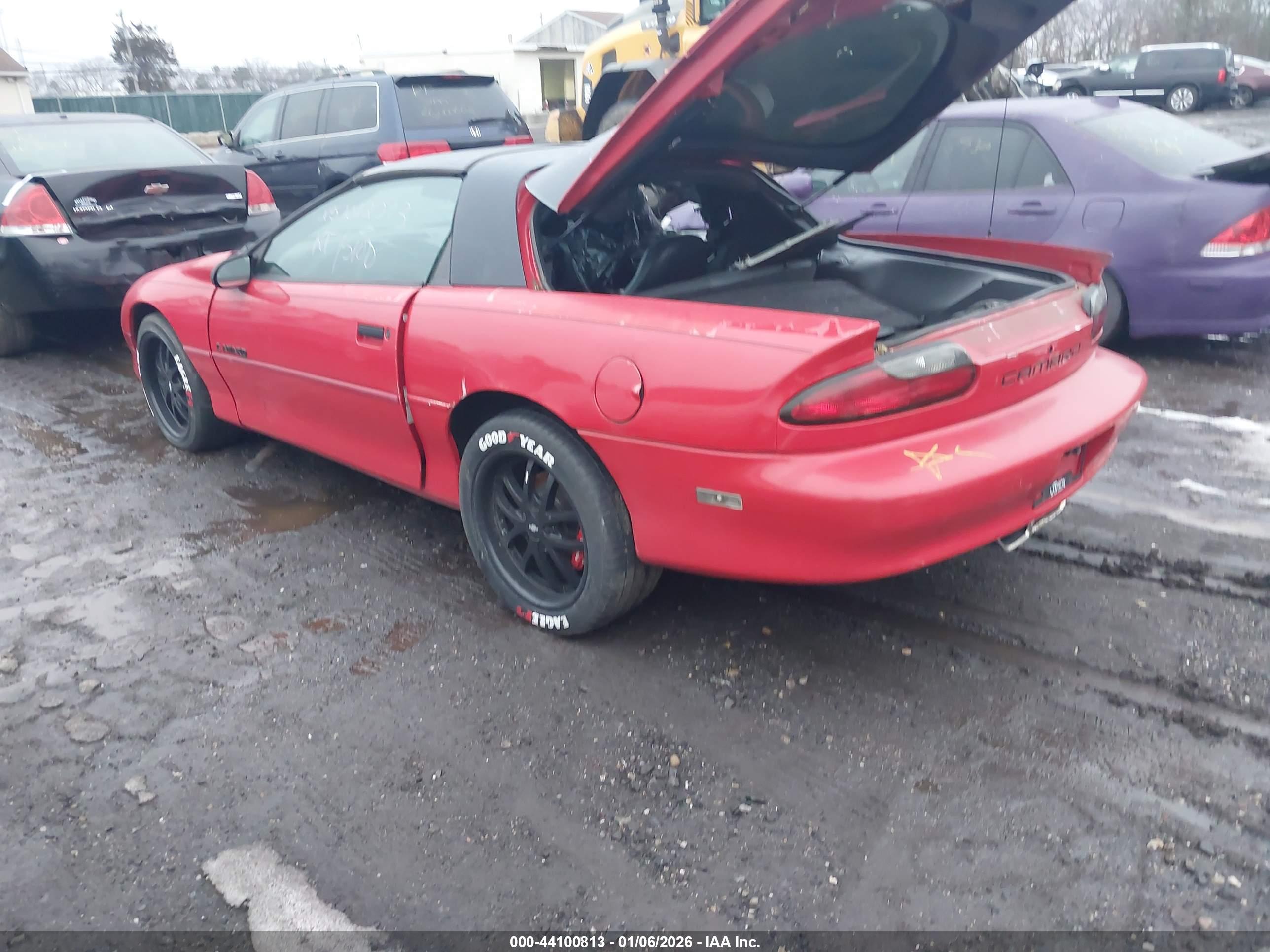 CHEVROLET CAMARO image 3
