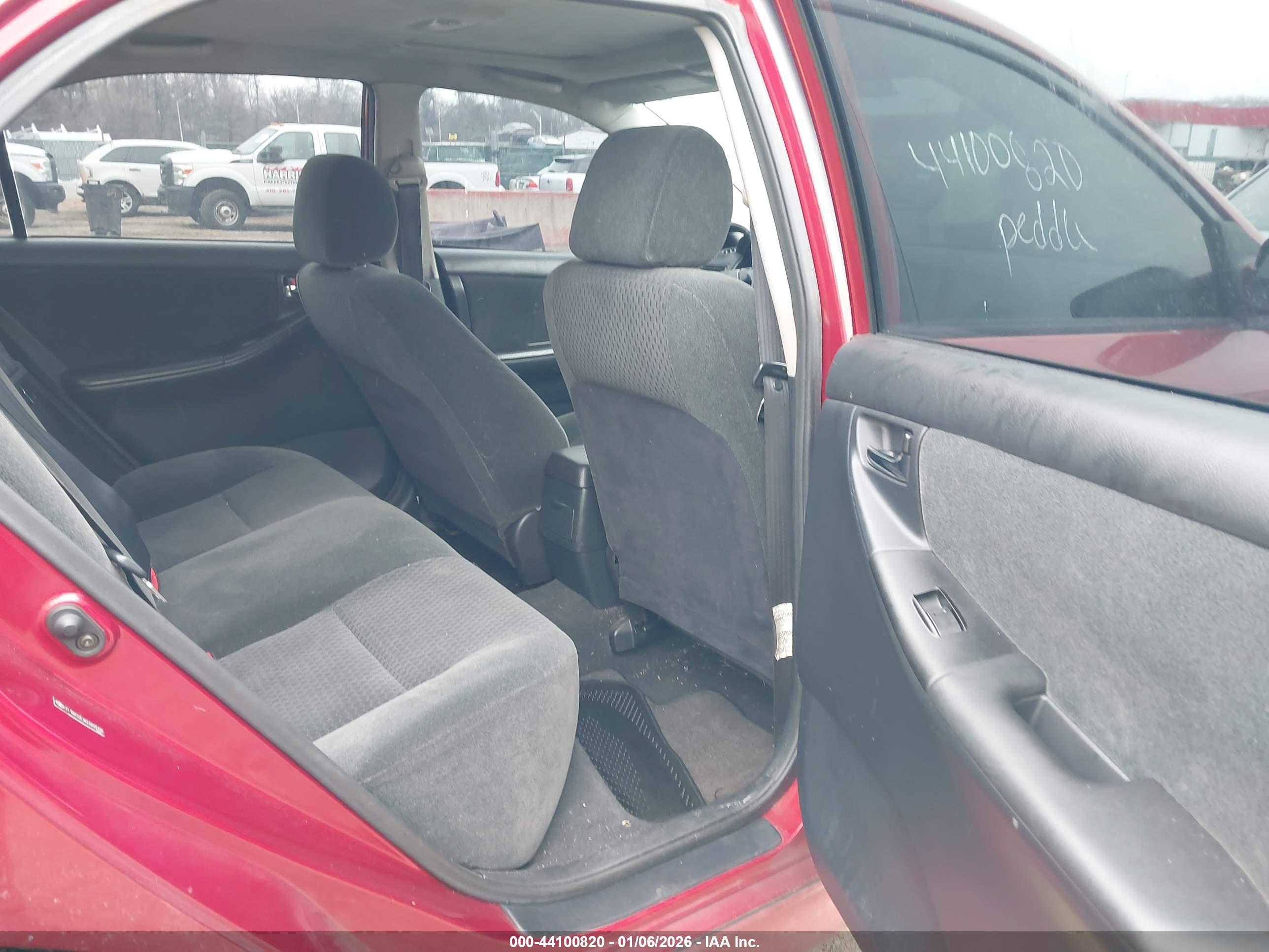 TOYOTA COROLLA image 8