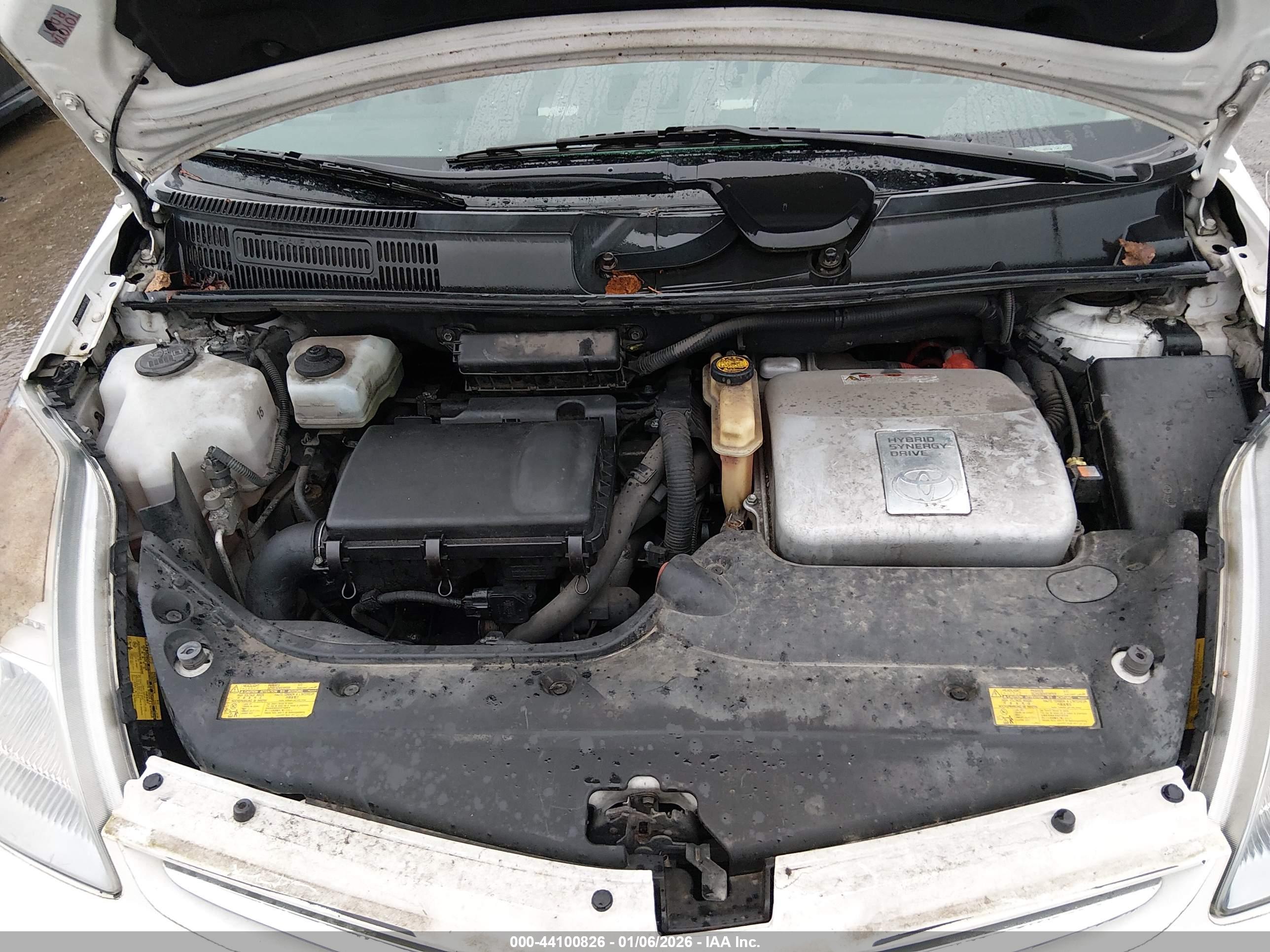 TOYOTA PRIUS image 10
