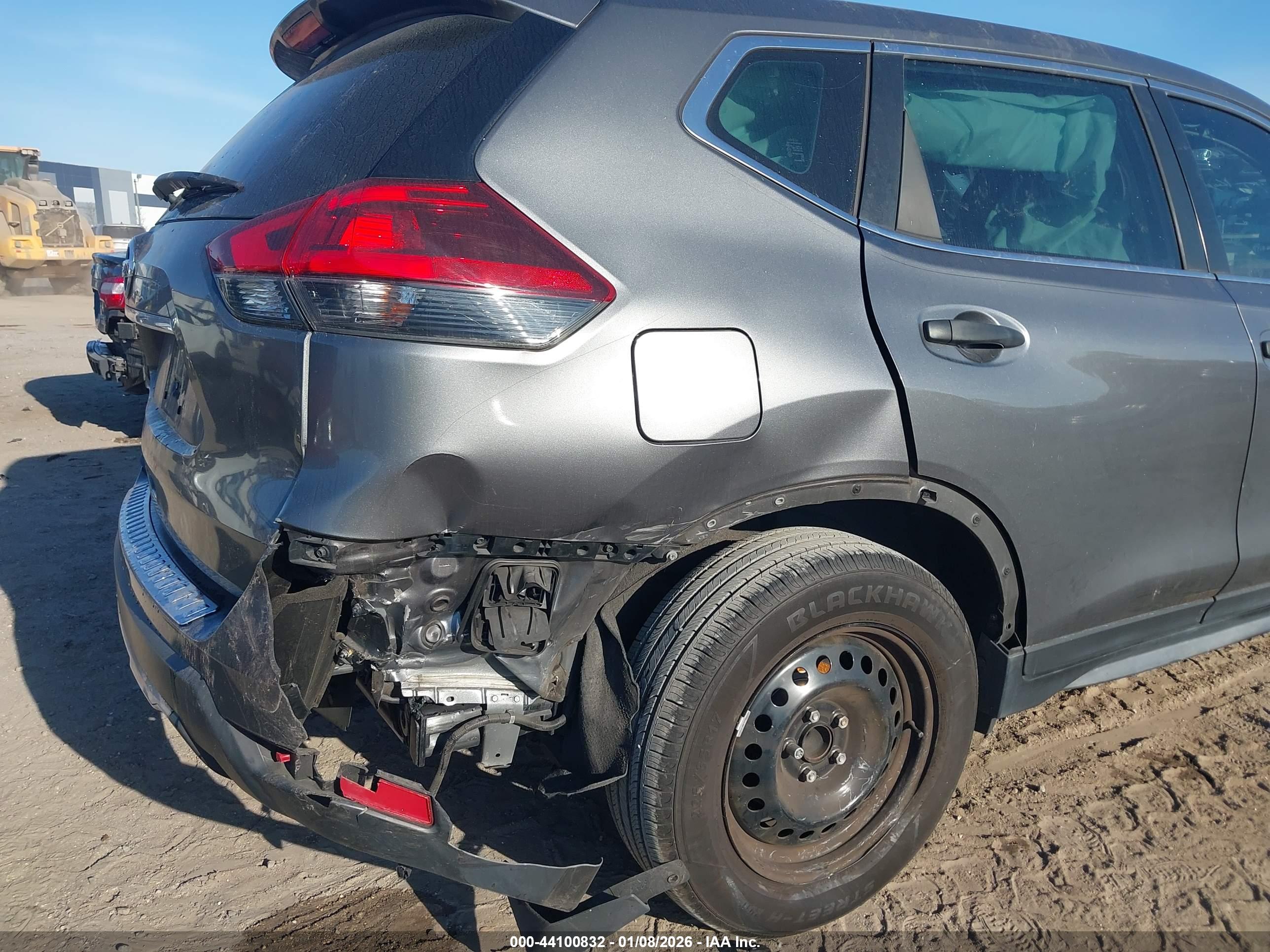 NISSAN ROGUE image 6