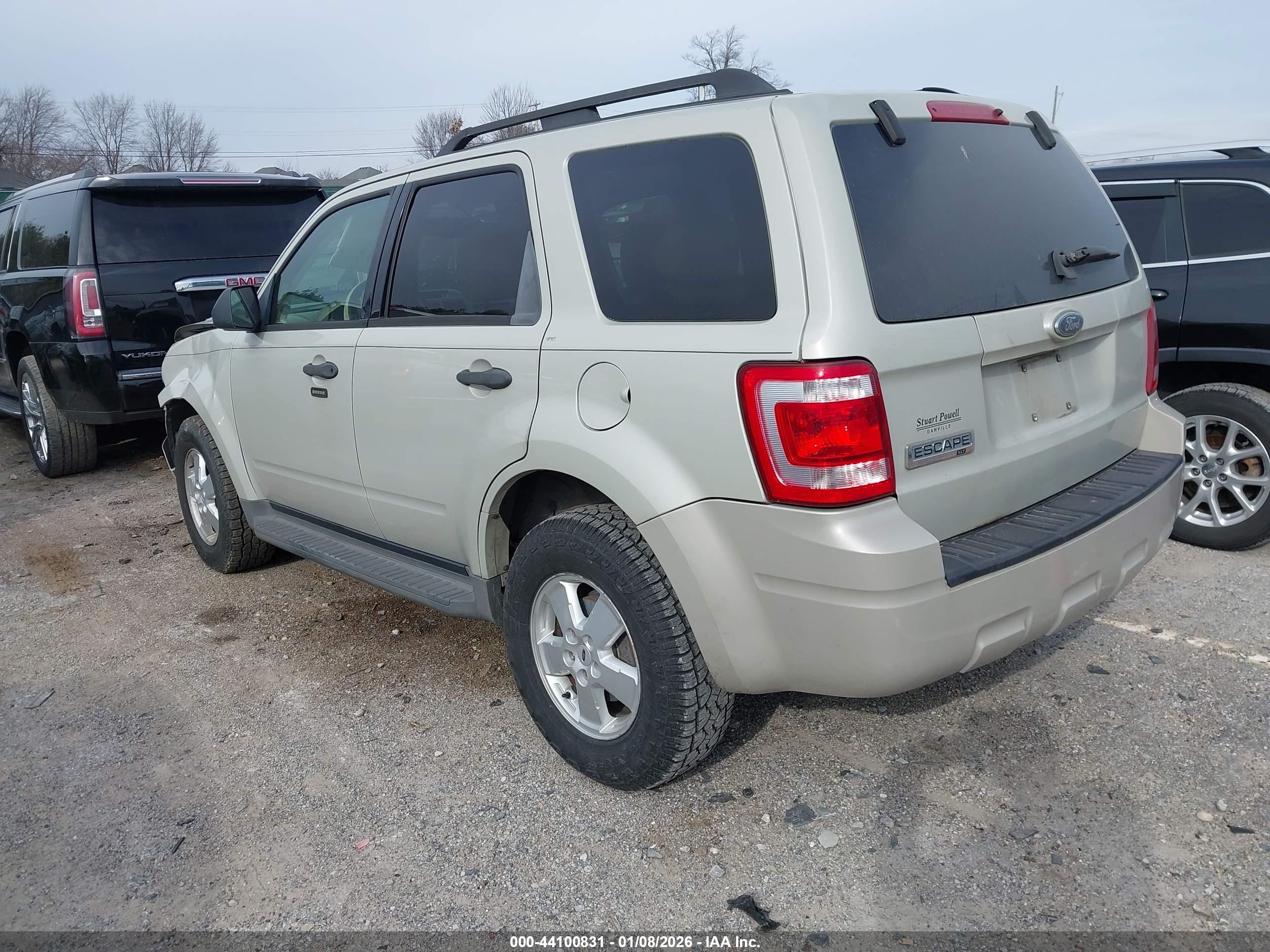 FORD ESCAPE image 3