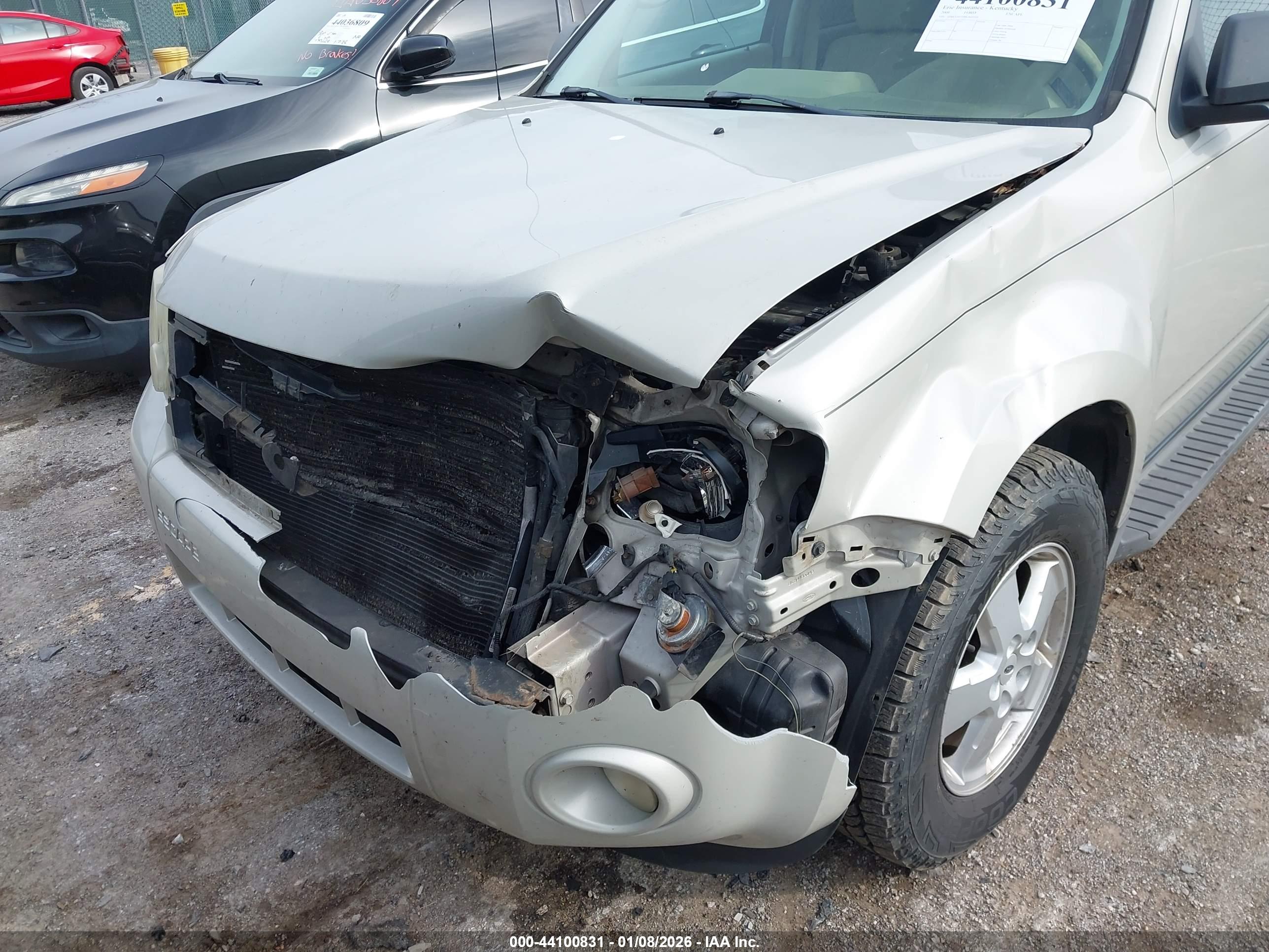 FORD ESCAPE image 6