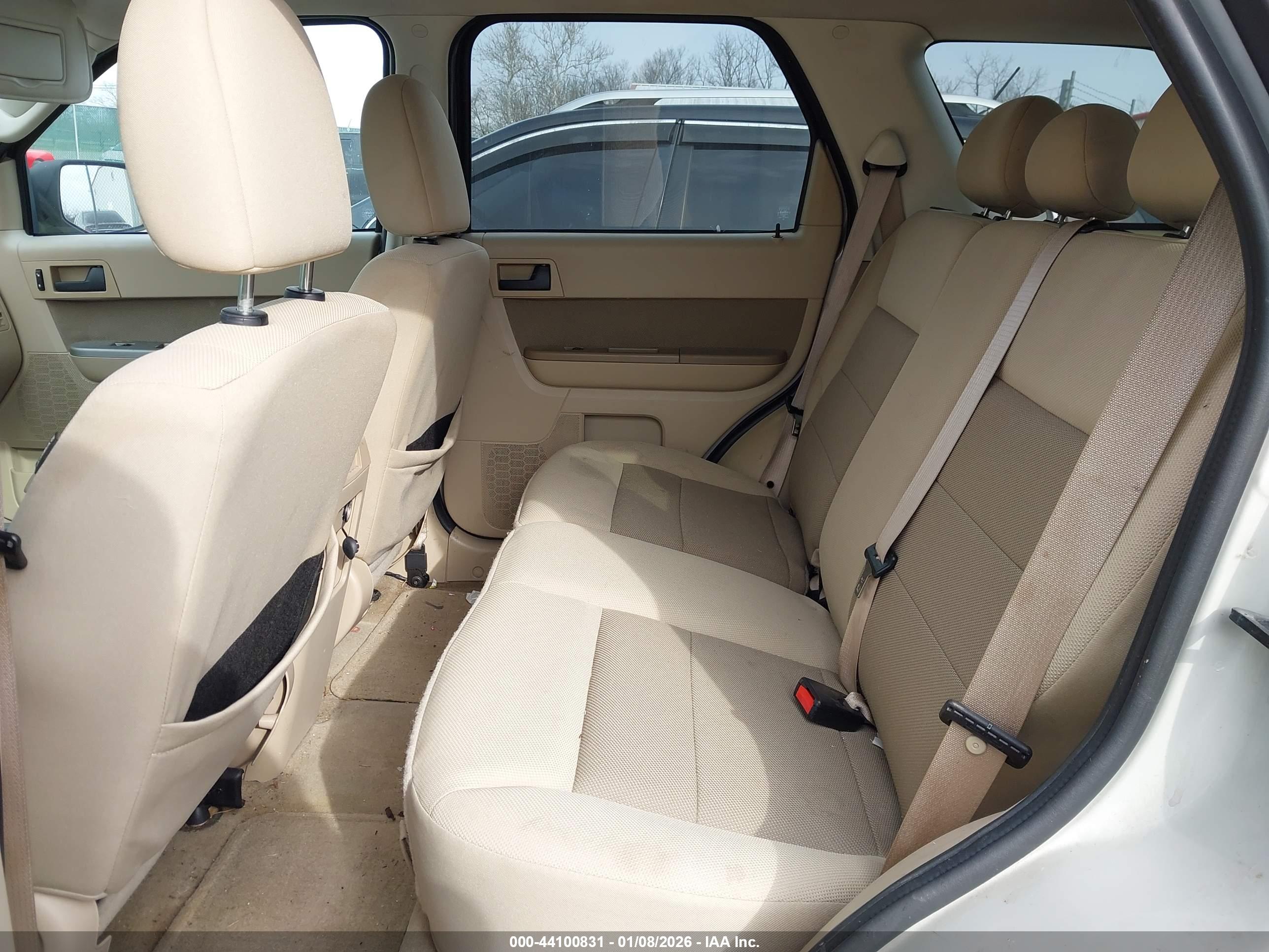 FORD ESCAPE image 8