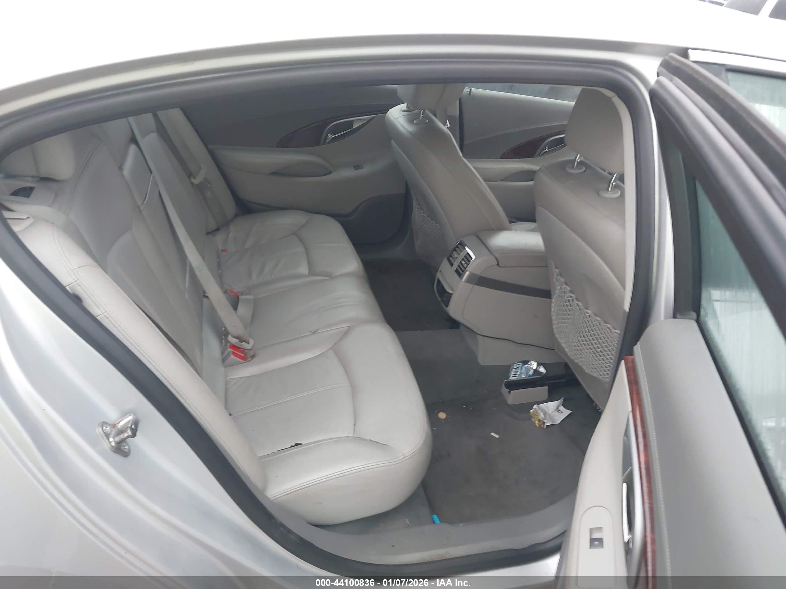 BUICK LACROSSE image 8