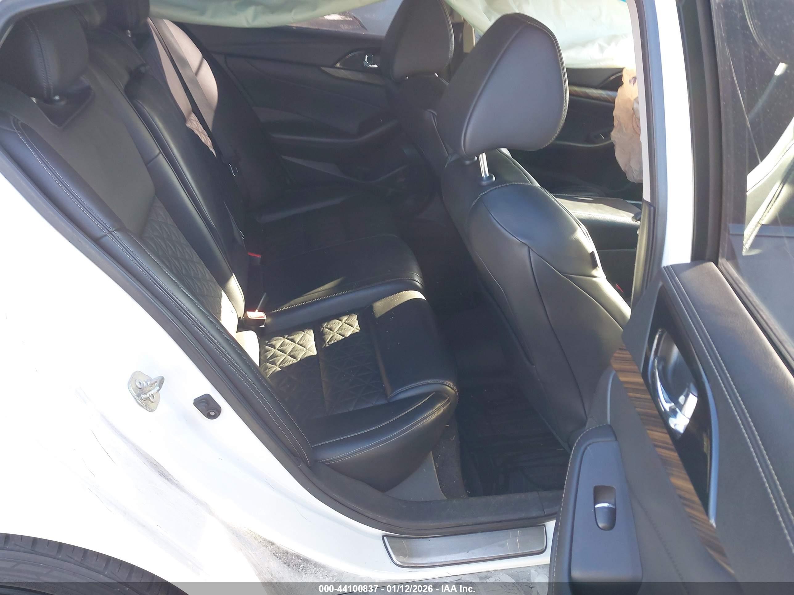 NISSAN MAXIMA image 8