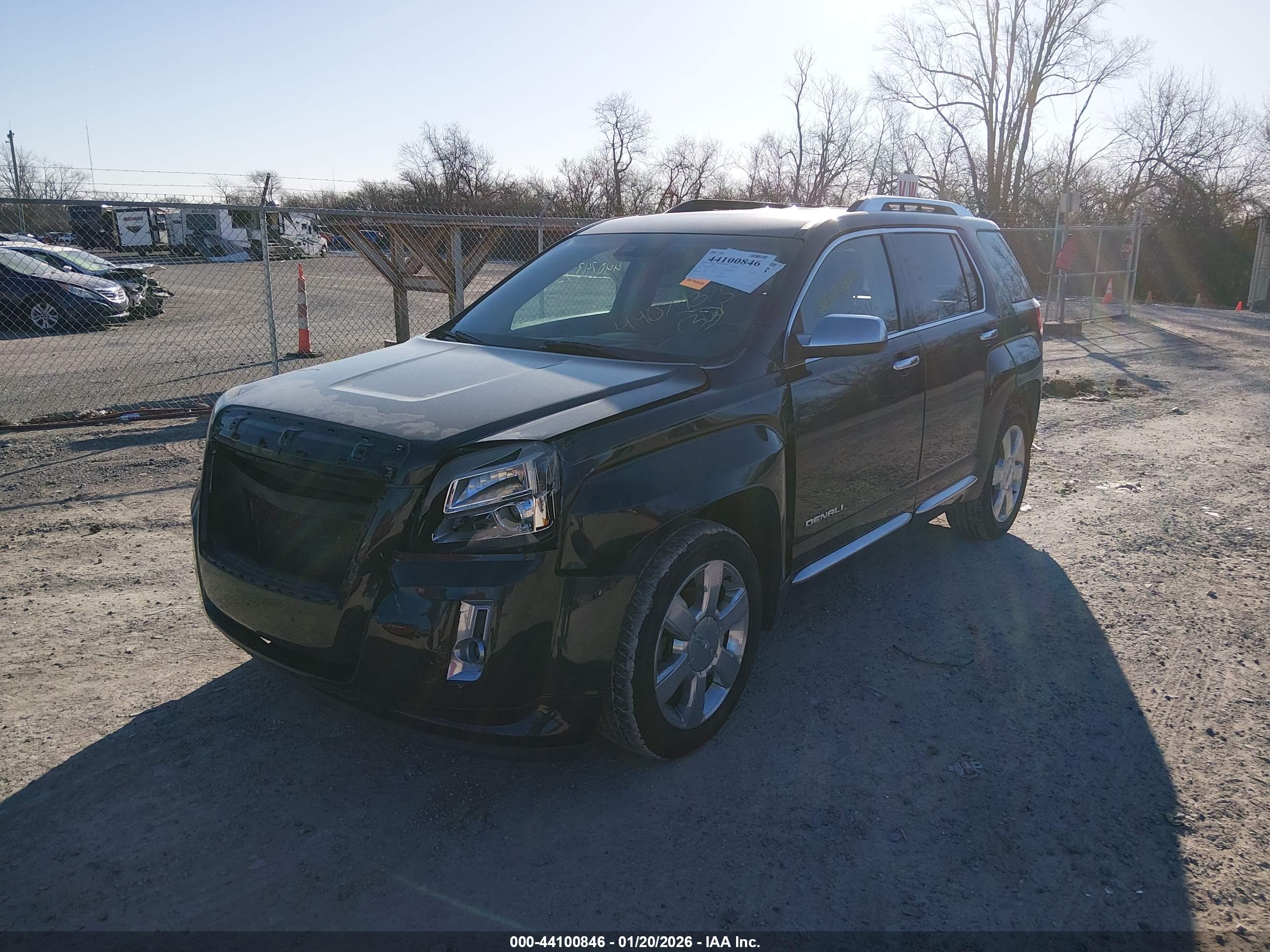 GMC TERRAIN image 2