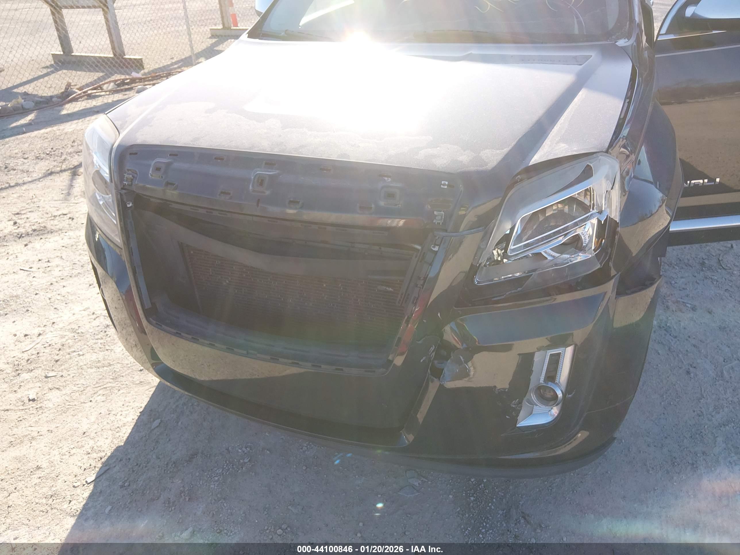 GMC TERRAIN image 6