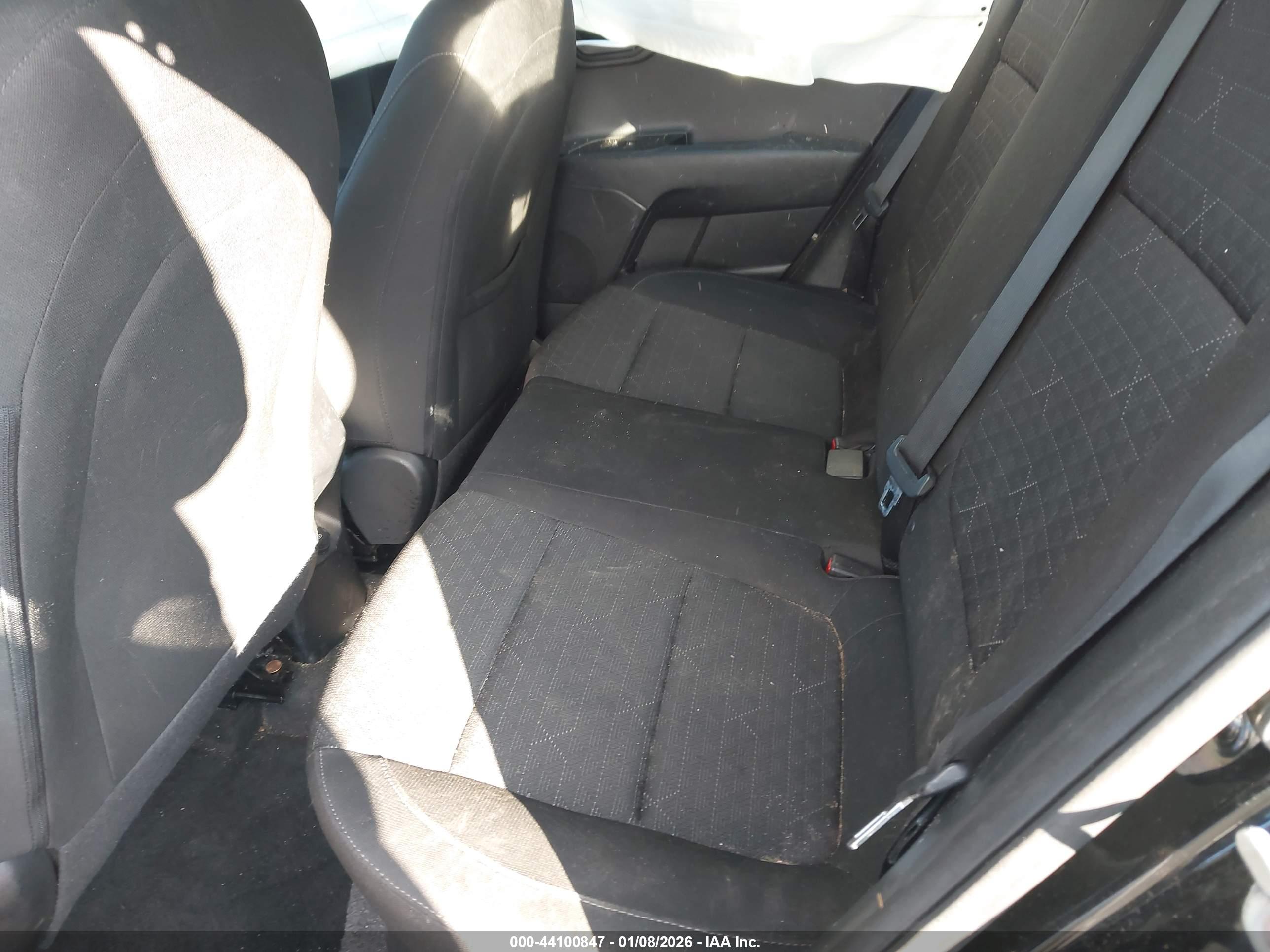 KIA RIO image 8