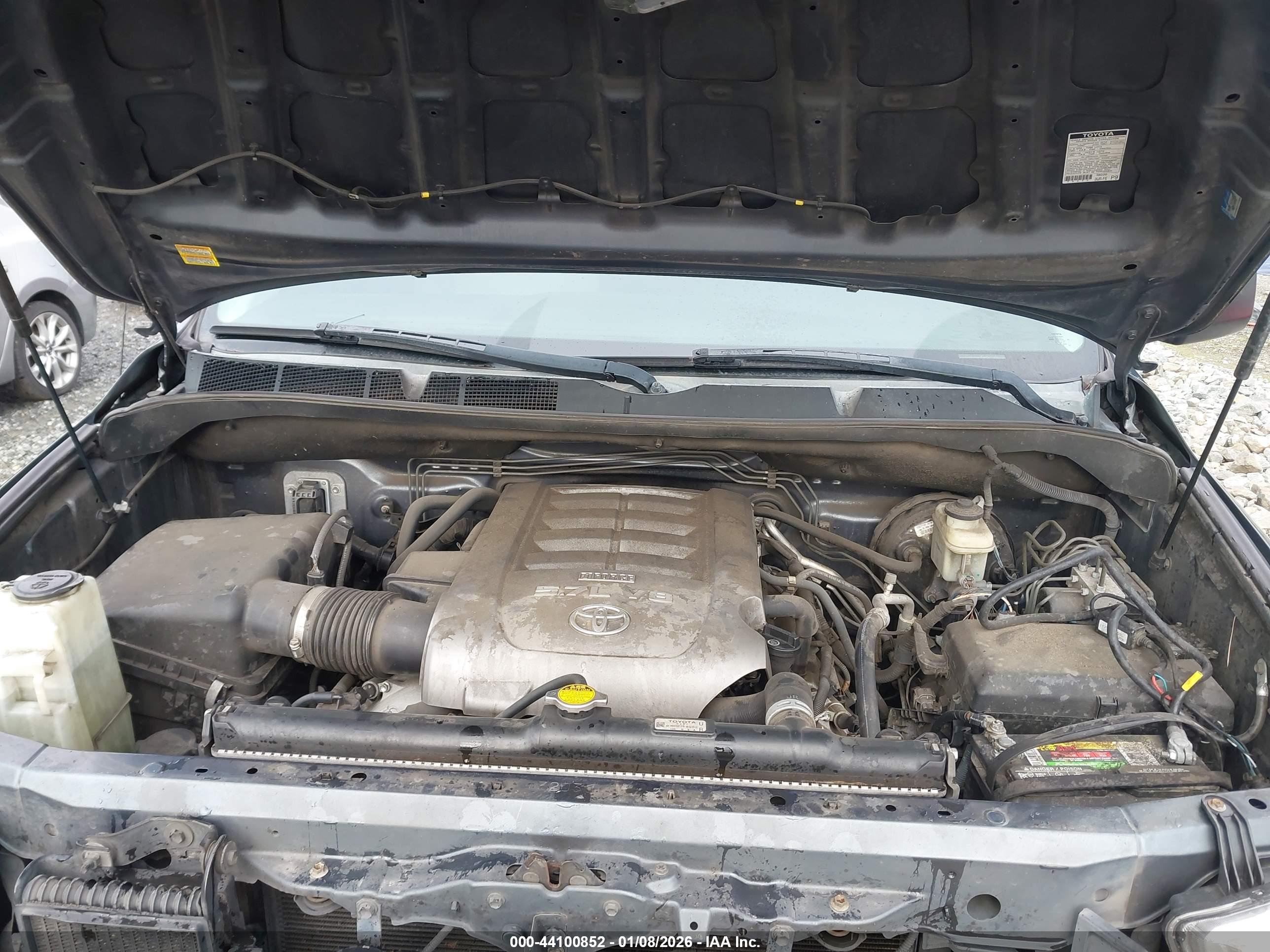 TOYOTA TUNDRA image 10