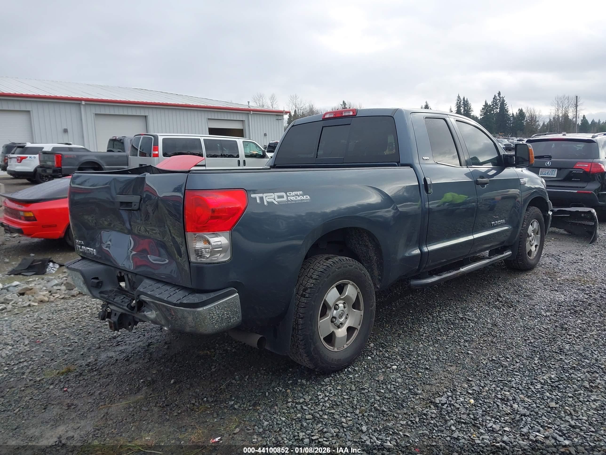 TOYOTA TUNDRA image 4