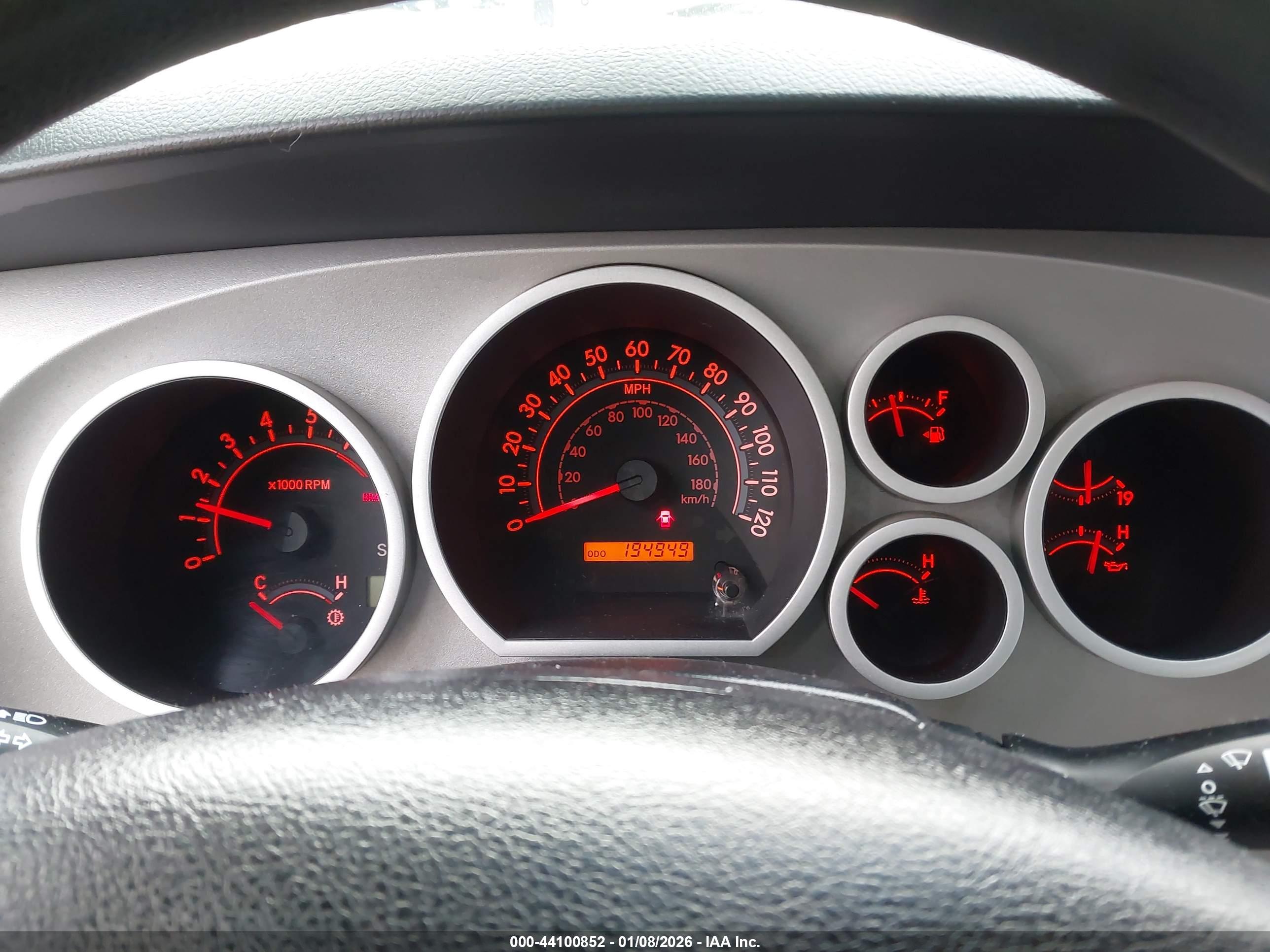 TOYOTA TUNDRA image 7