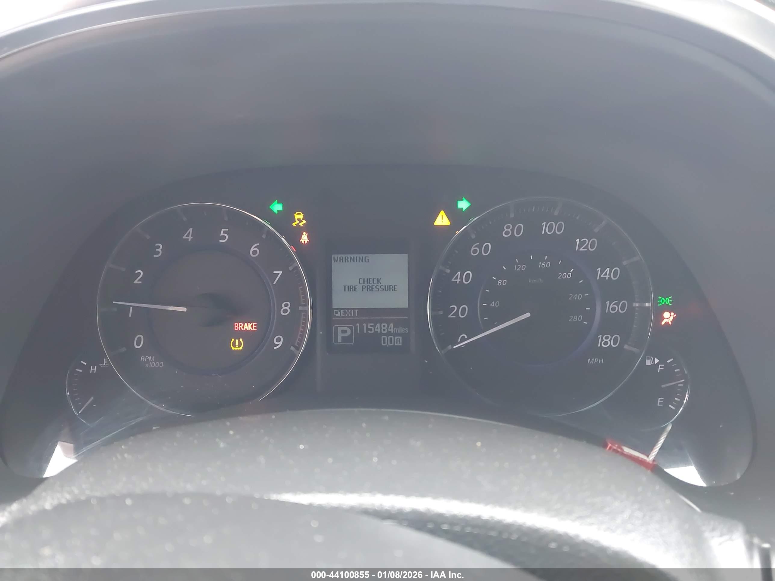 INFINITI QX70 image 7