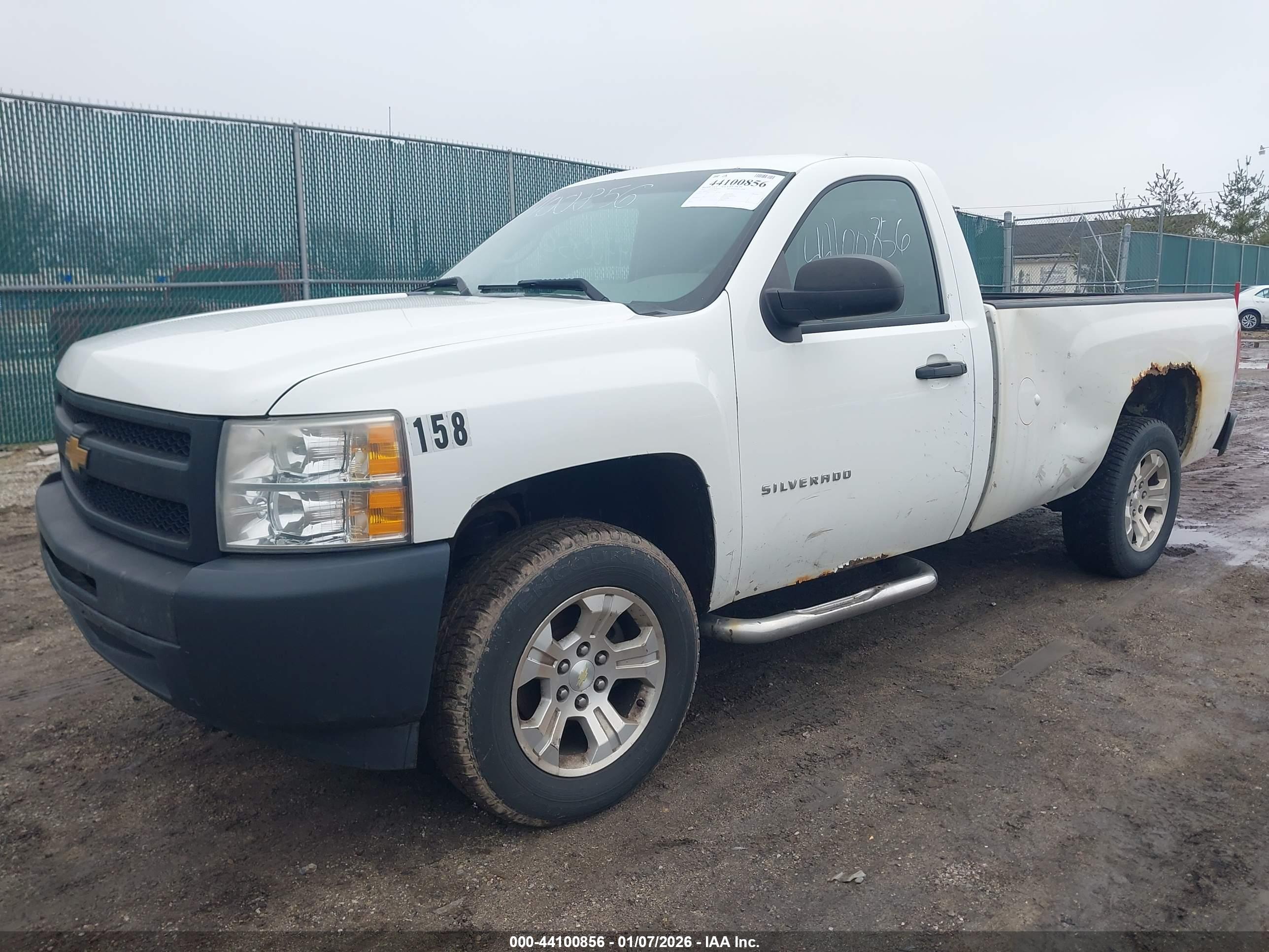 CHEVROLET SILVERADO image 2