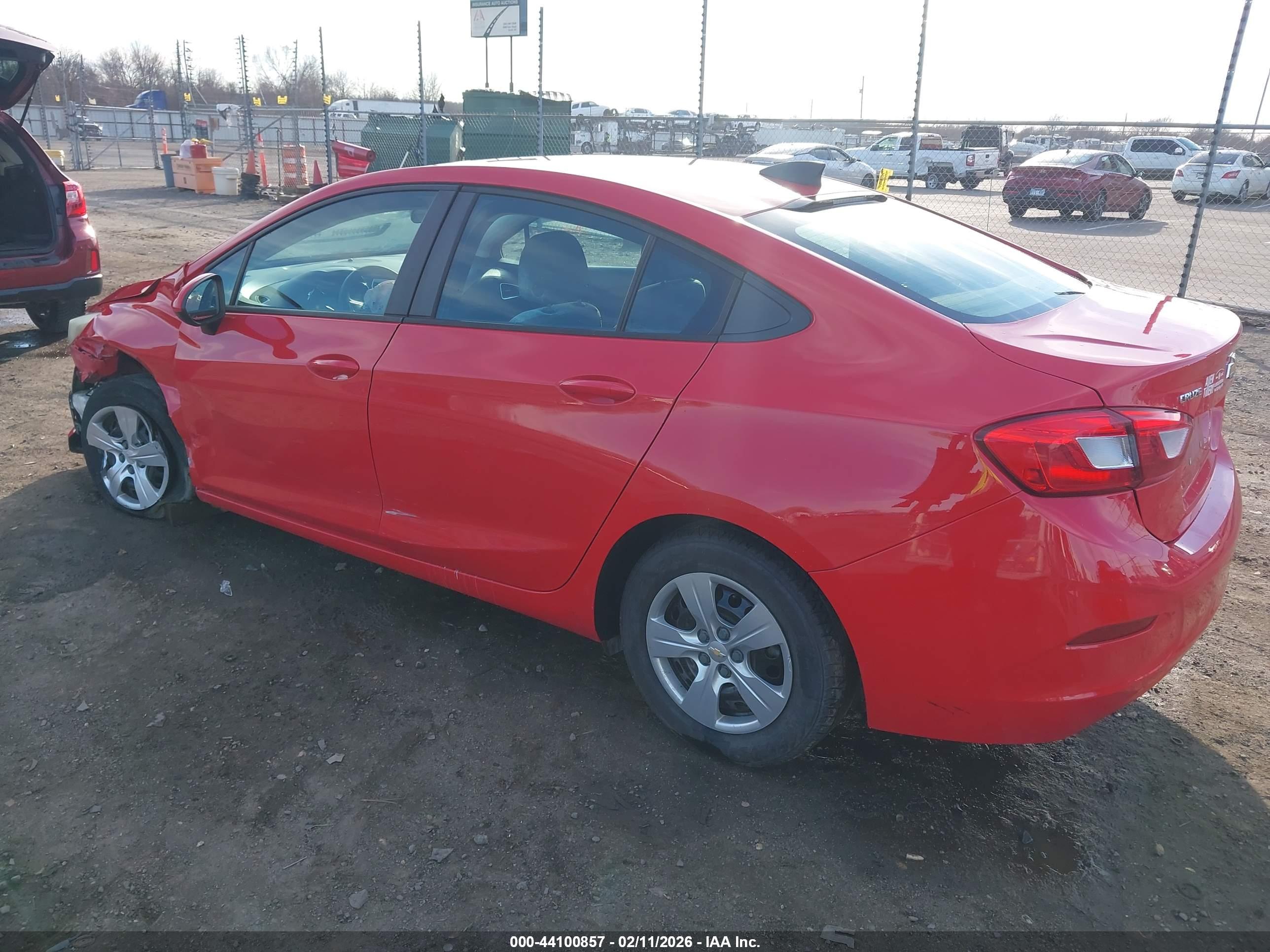 CHEVROLET CRUZE image 3