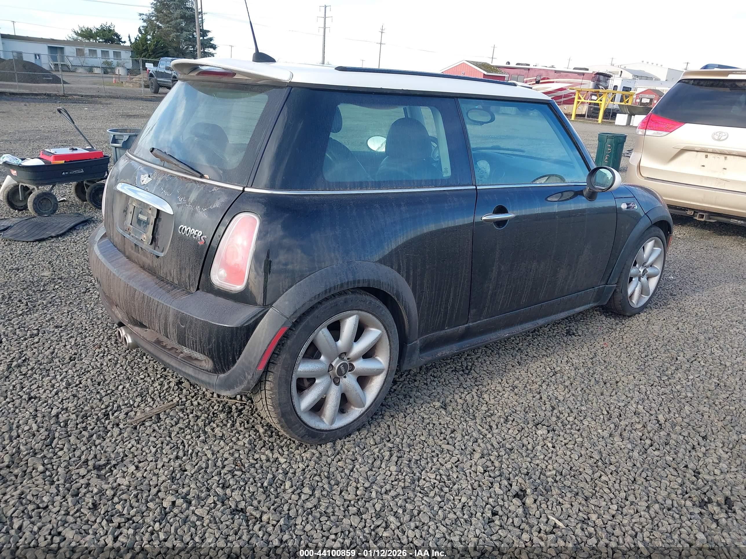 MINI COOPER image 4