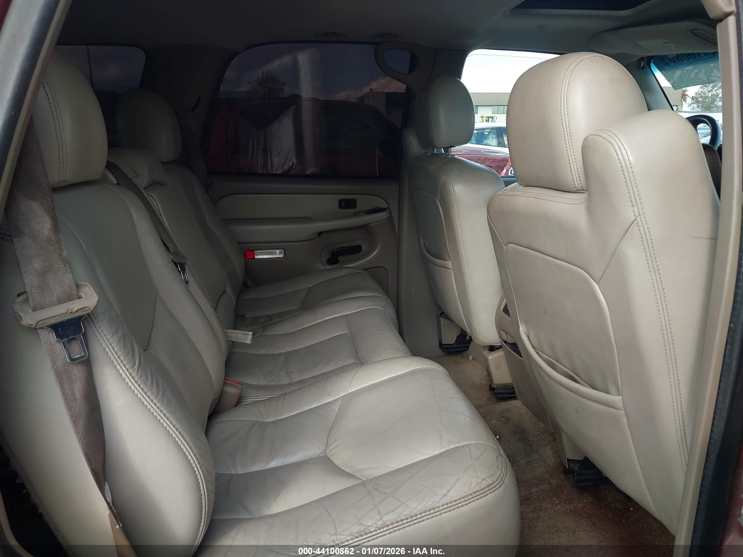 CHEVROLET TAHOE image 8