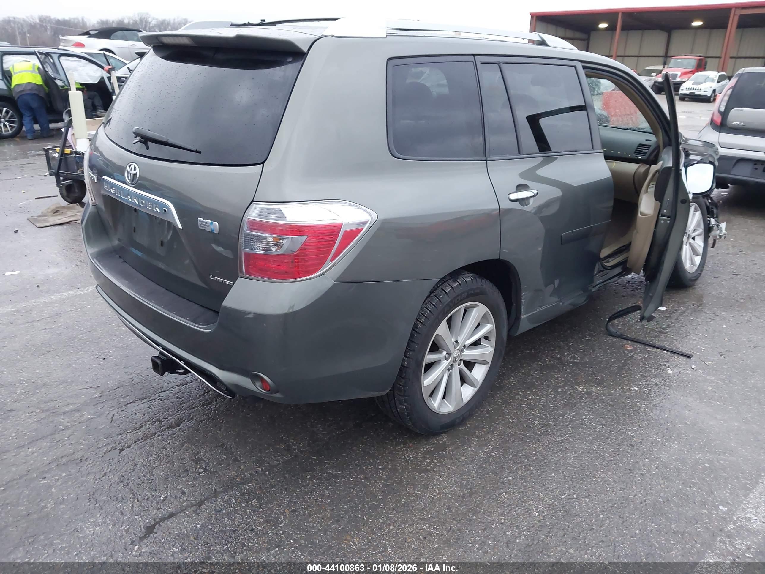 TOYOTA HIGHLANDER image 4