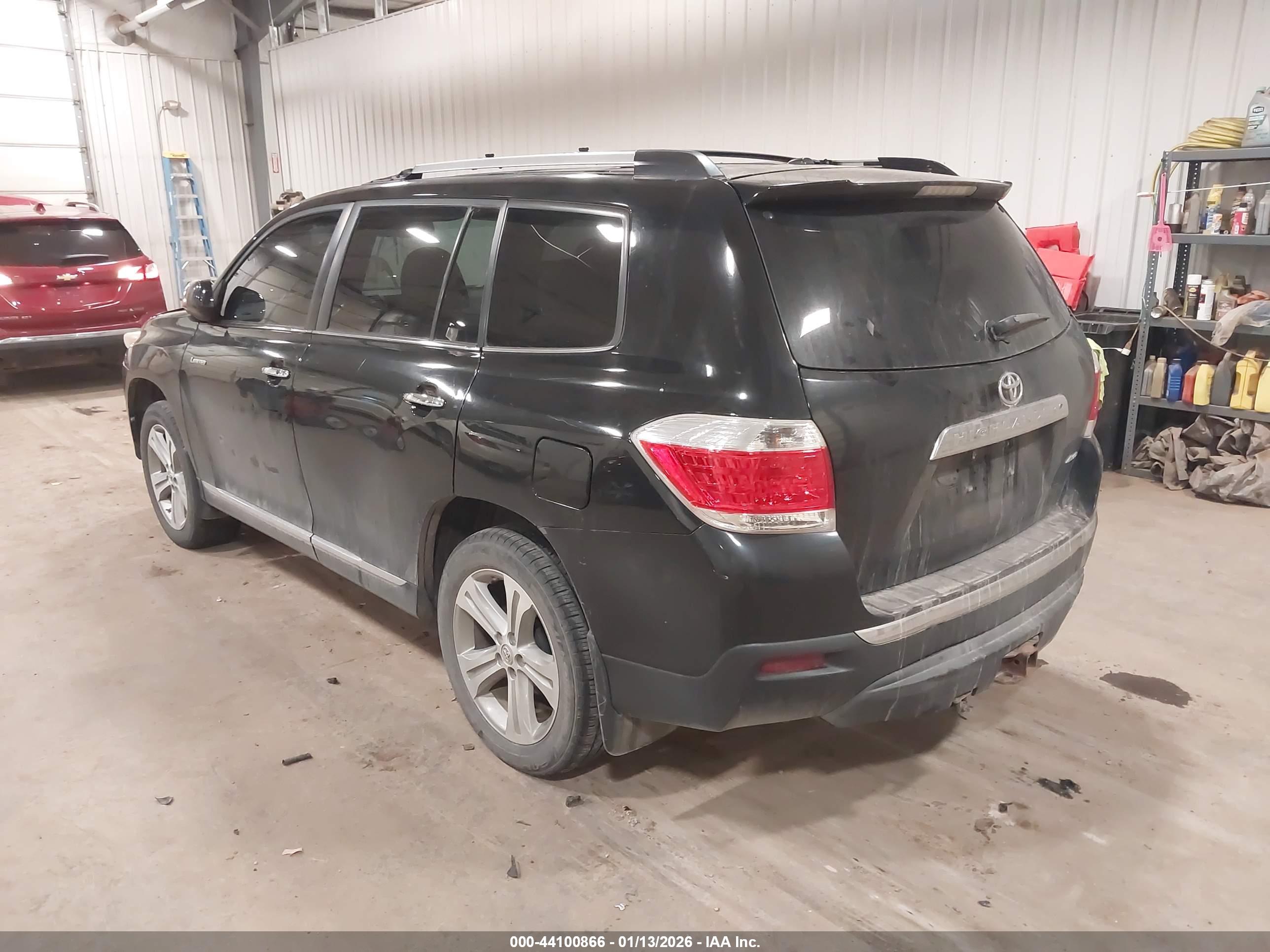 TOYOTA HIGHLANDER image 3
