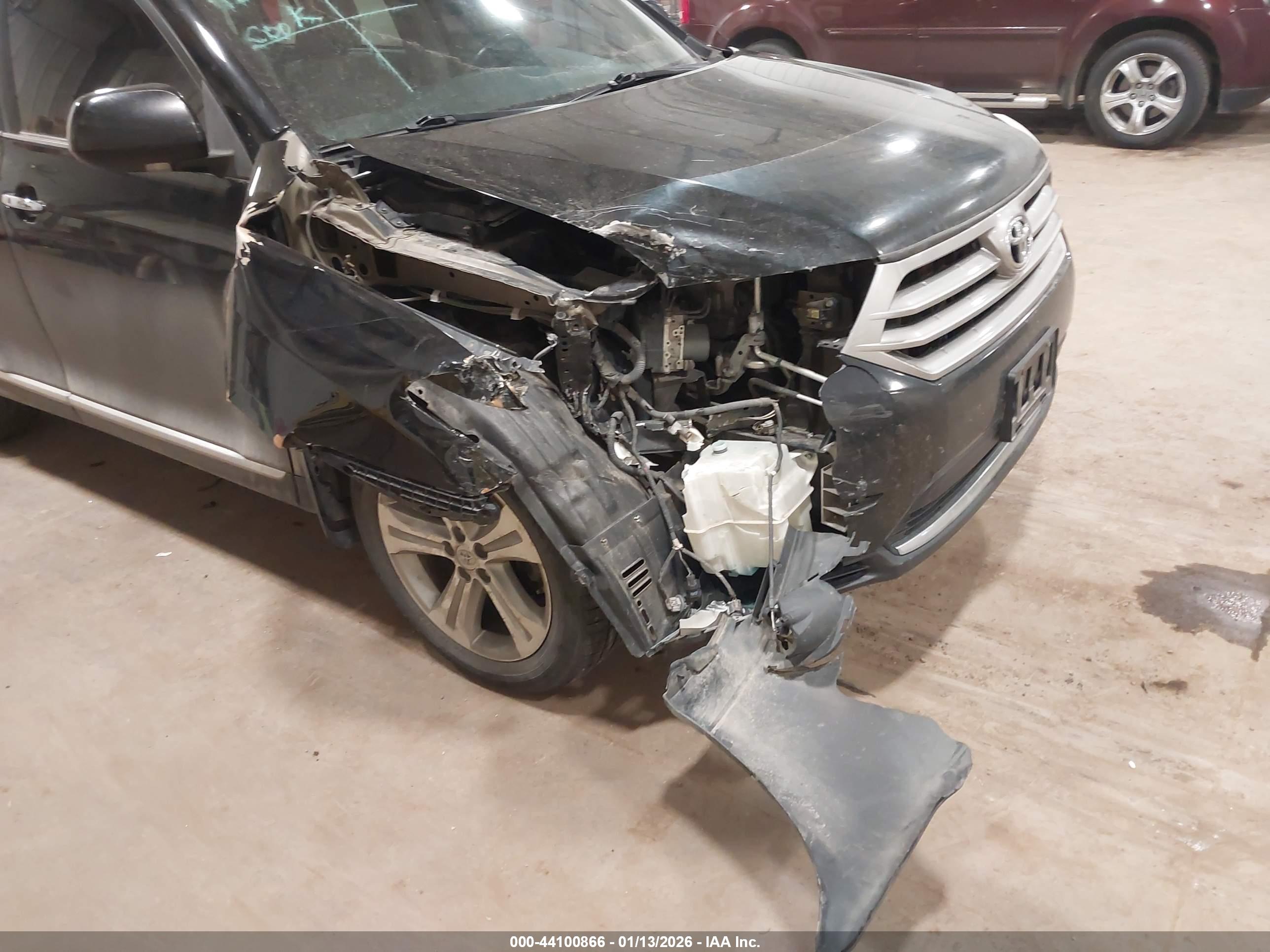 TOYOTA HIGHLANDER image 6
