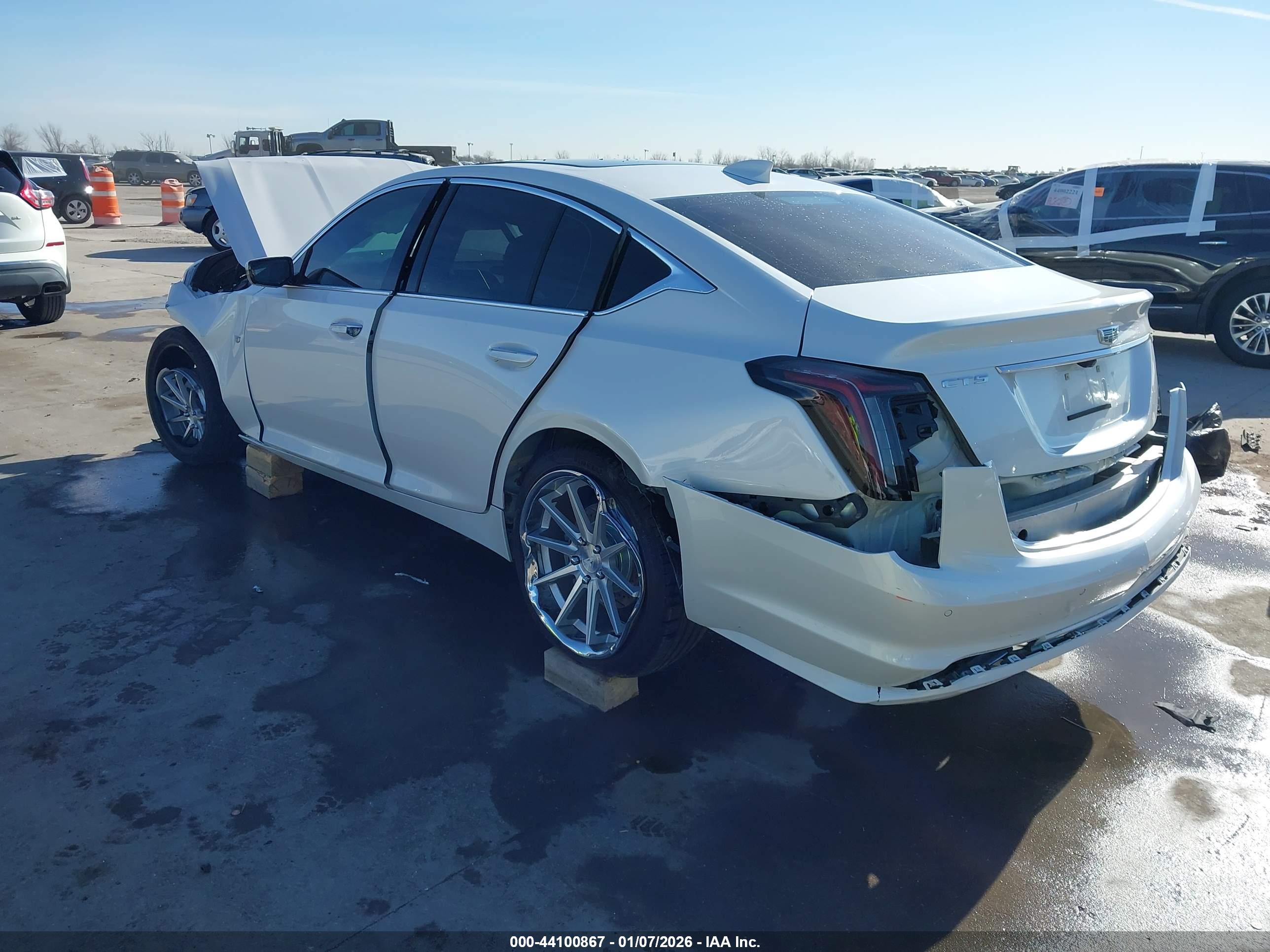 CADILLAC CT5 image 3