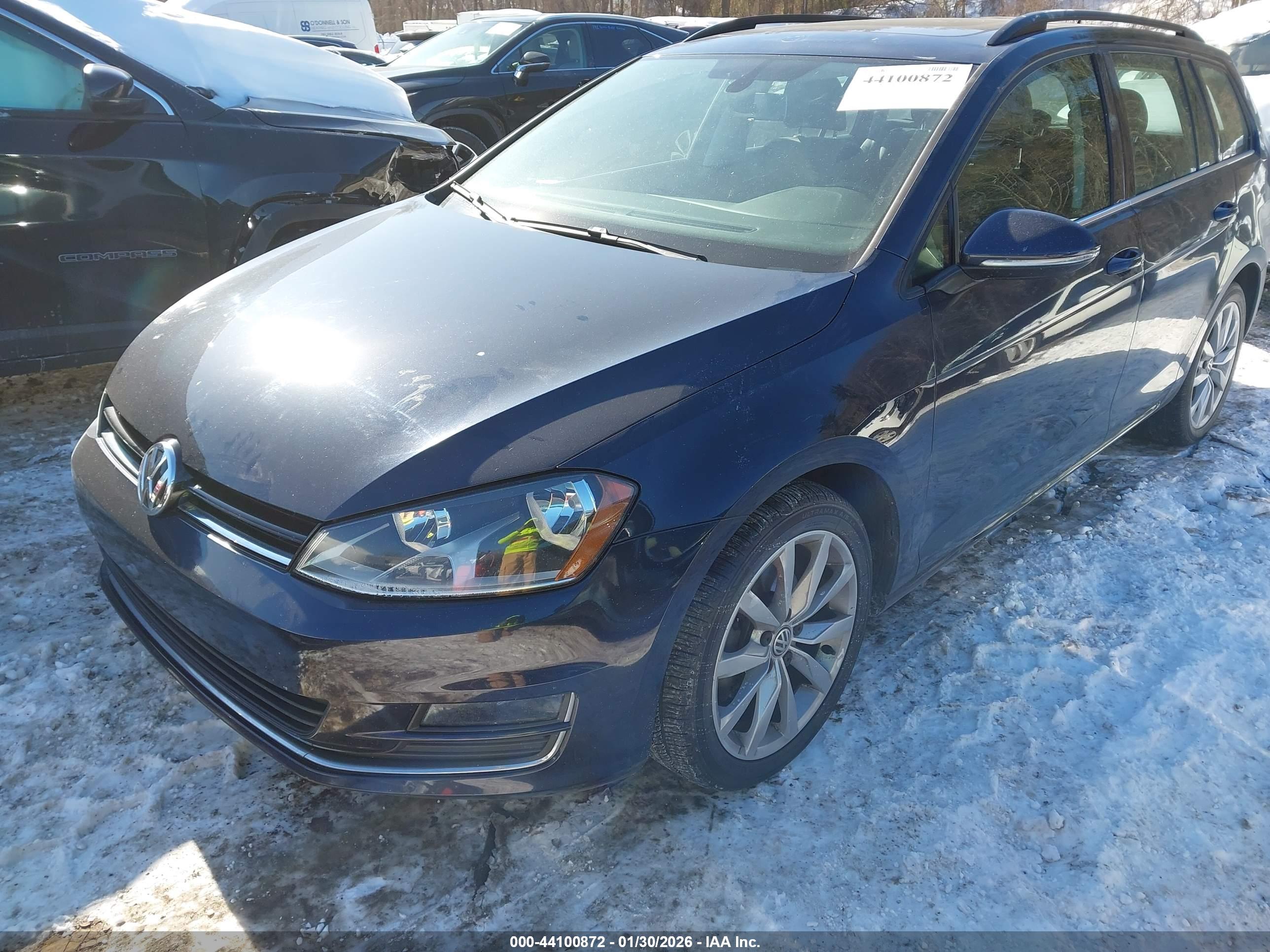 VOLKSWAGEN GOLF image 2