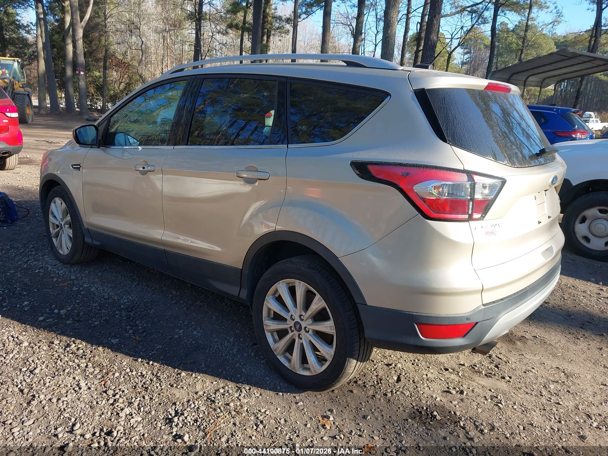 FORD ESCAPE image 3