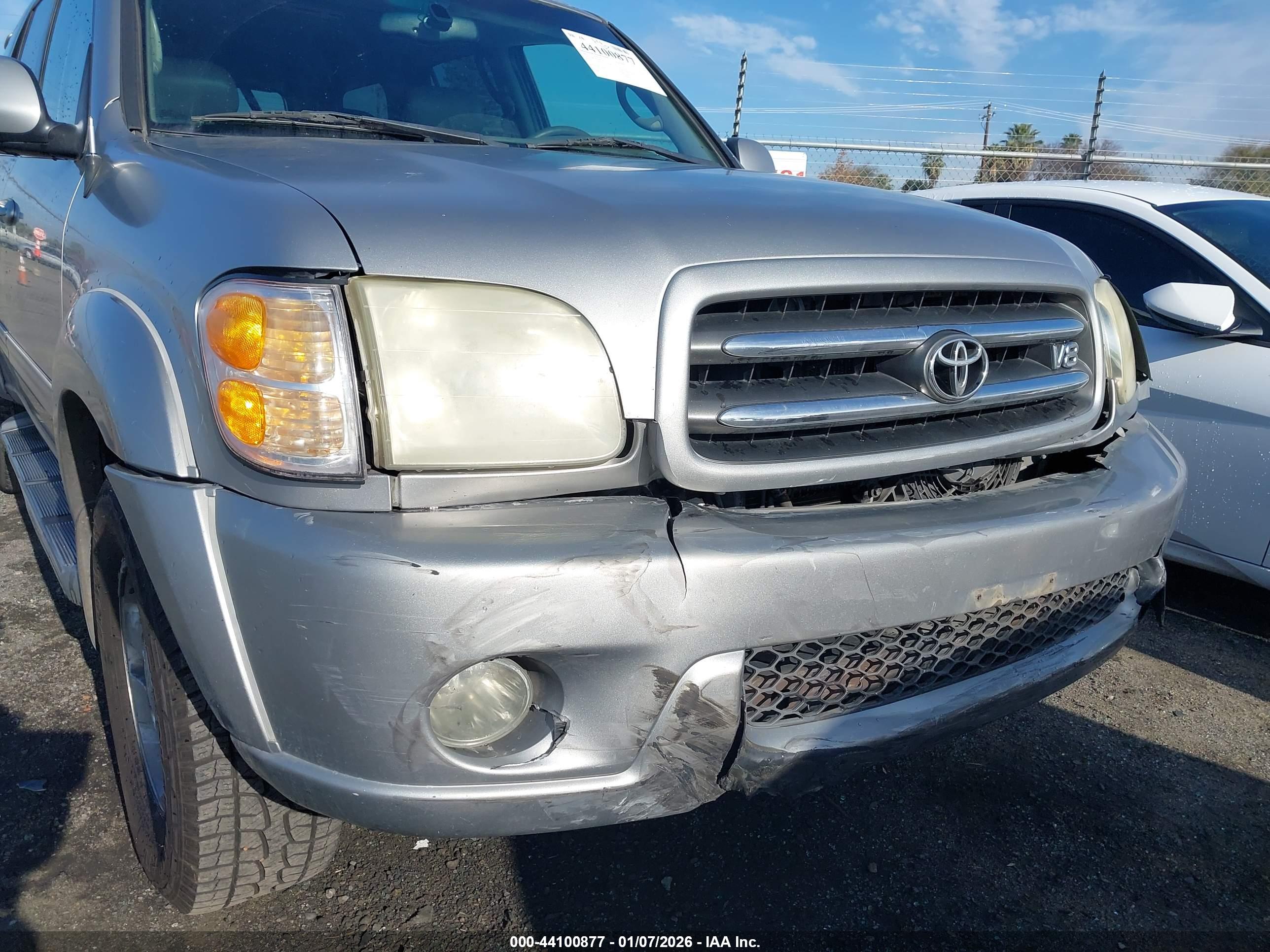 TOYOTA SEQUOIA image 6