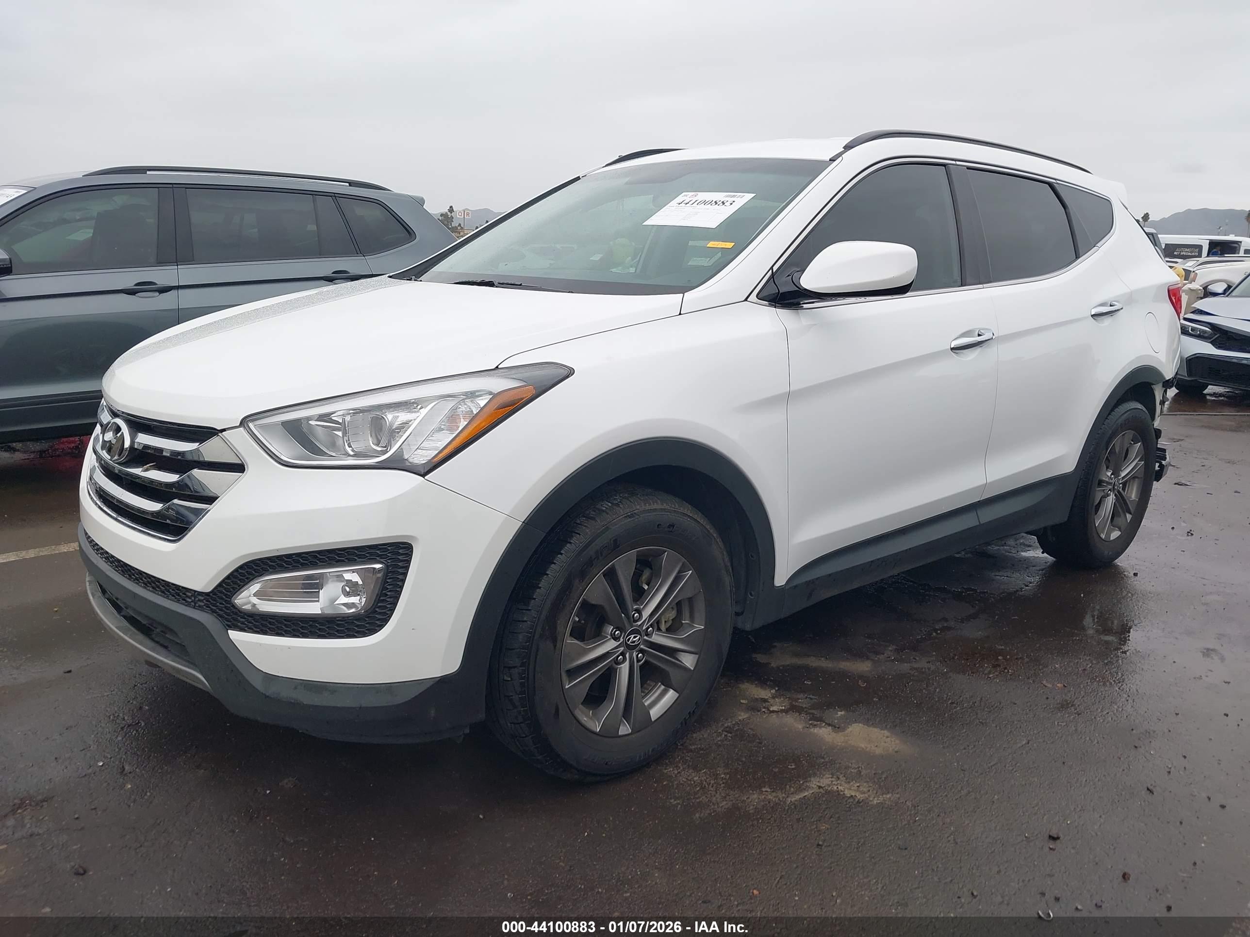 HYUNDAI SANTA image 2