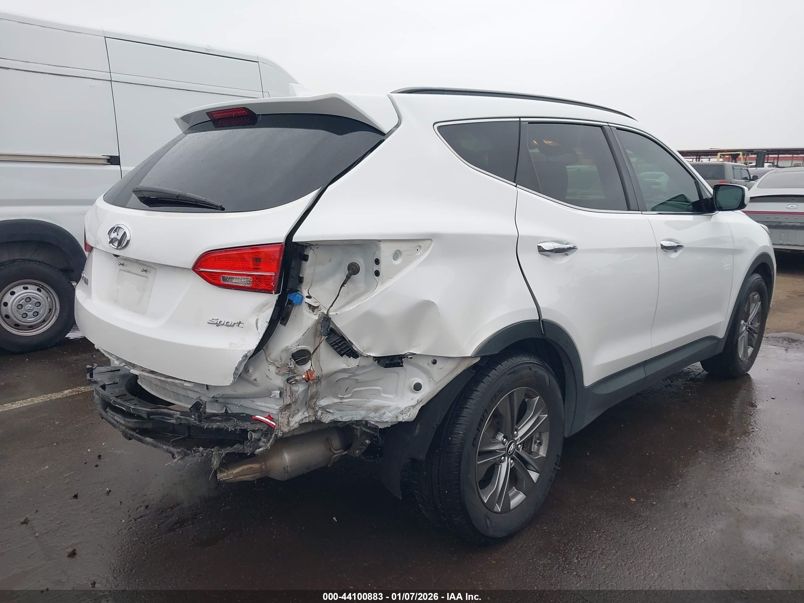 HYUNDAI SANTA image 6