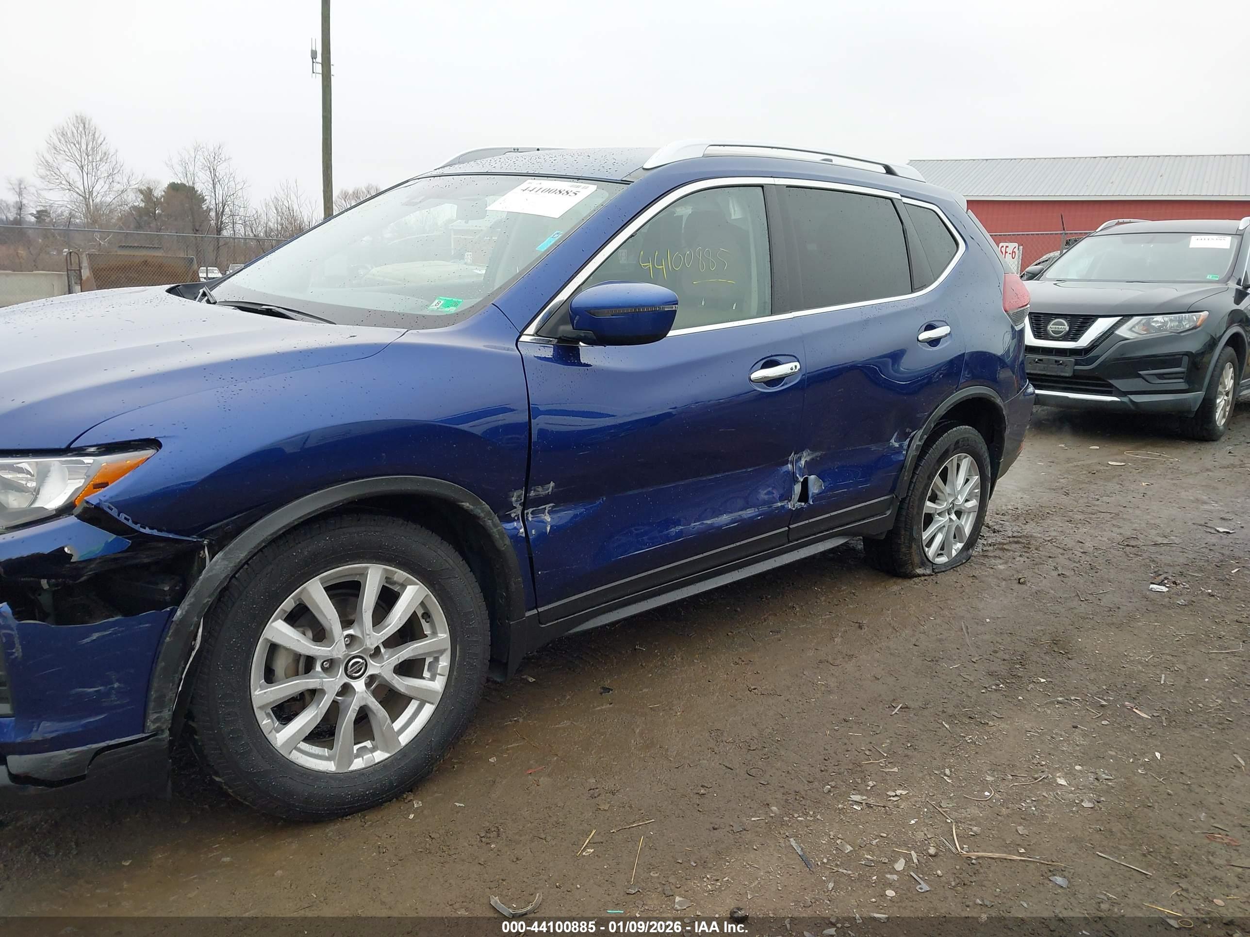 NISSAN ROGUE image 6