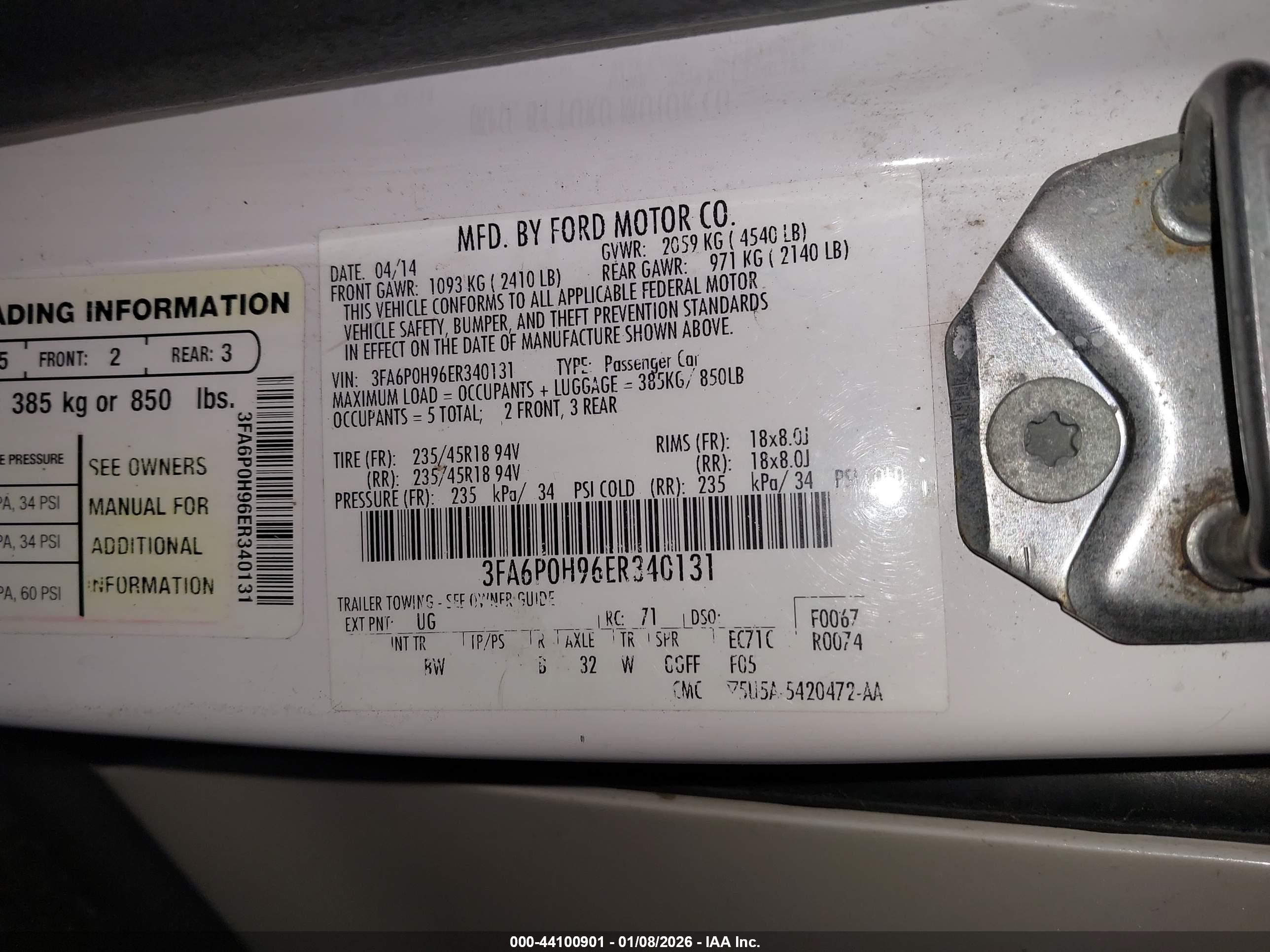 FORD FUSION image 9