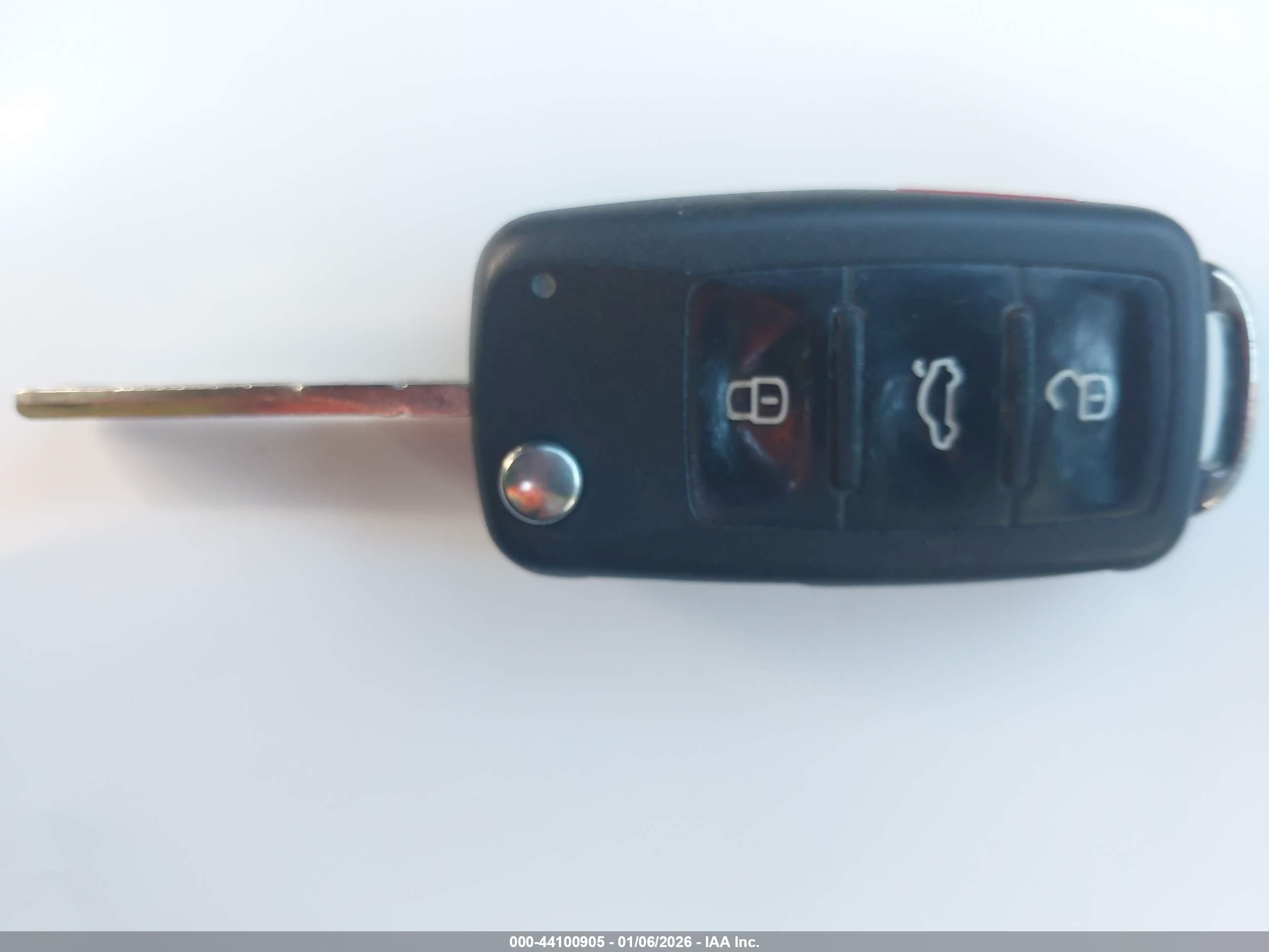 VOLKSWAGEN JETTA image 11