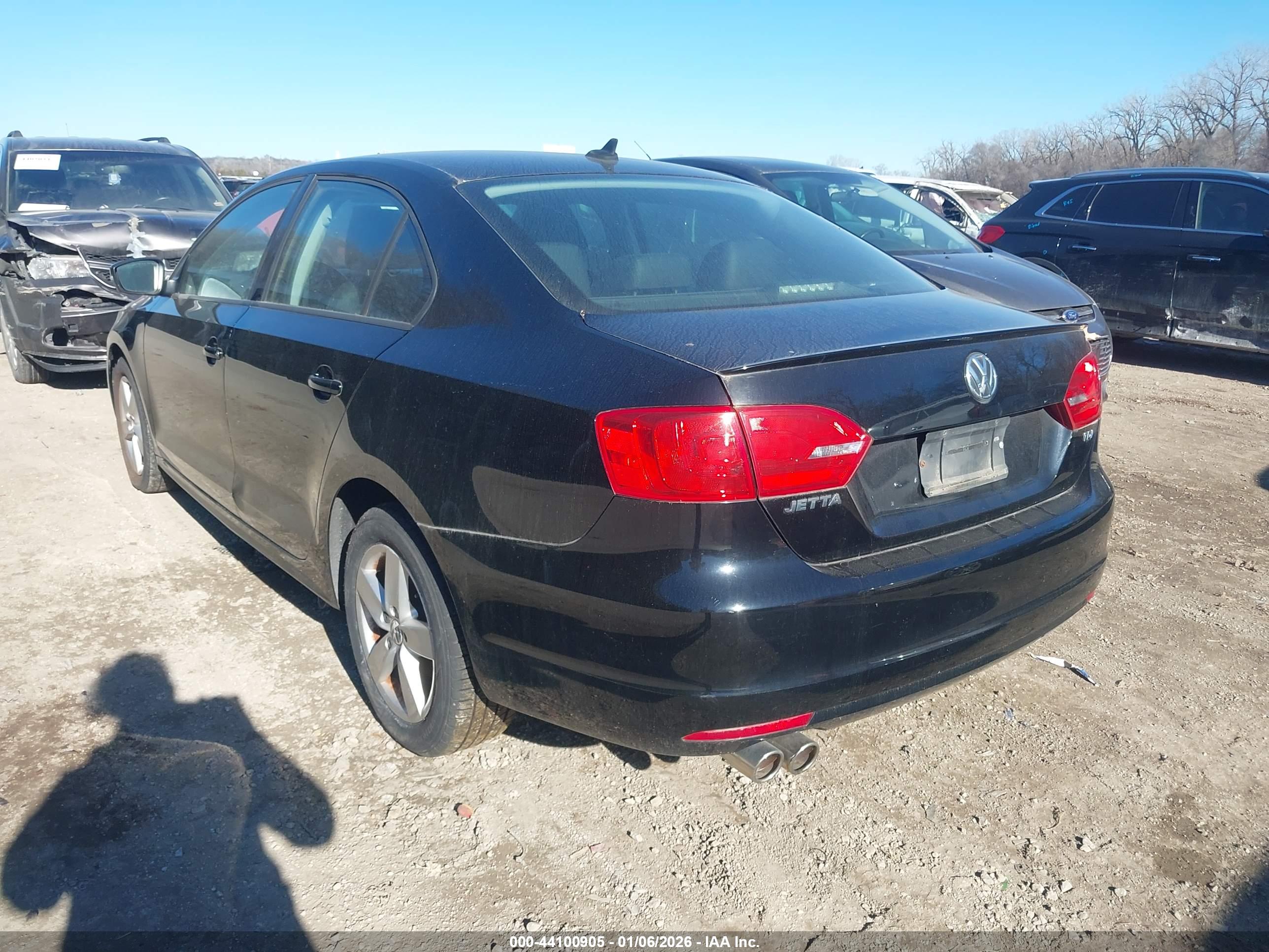 VOLKSWAGEN JETTA image 3