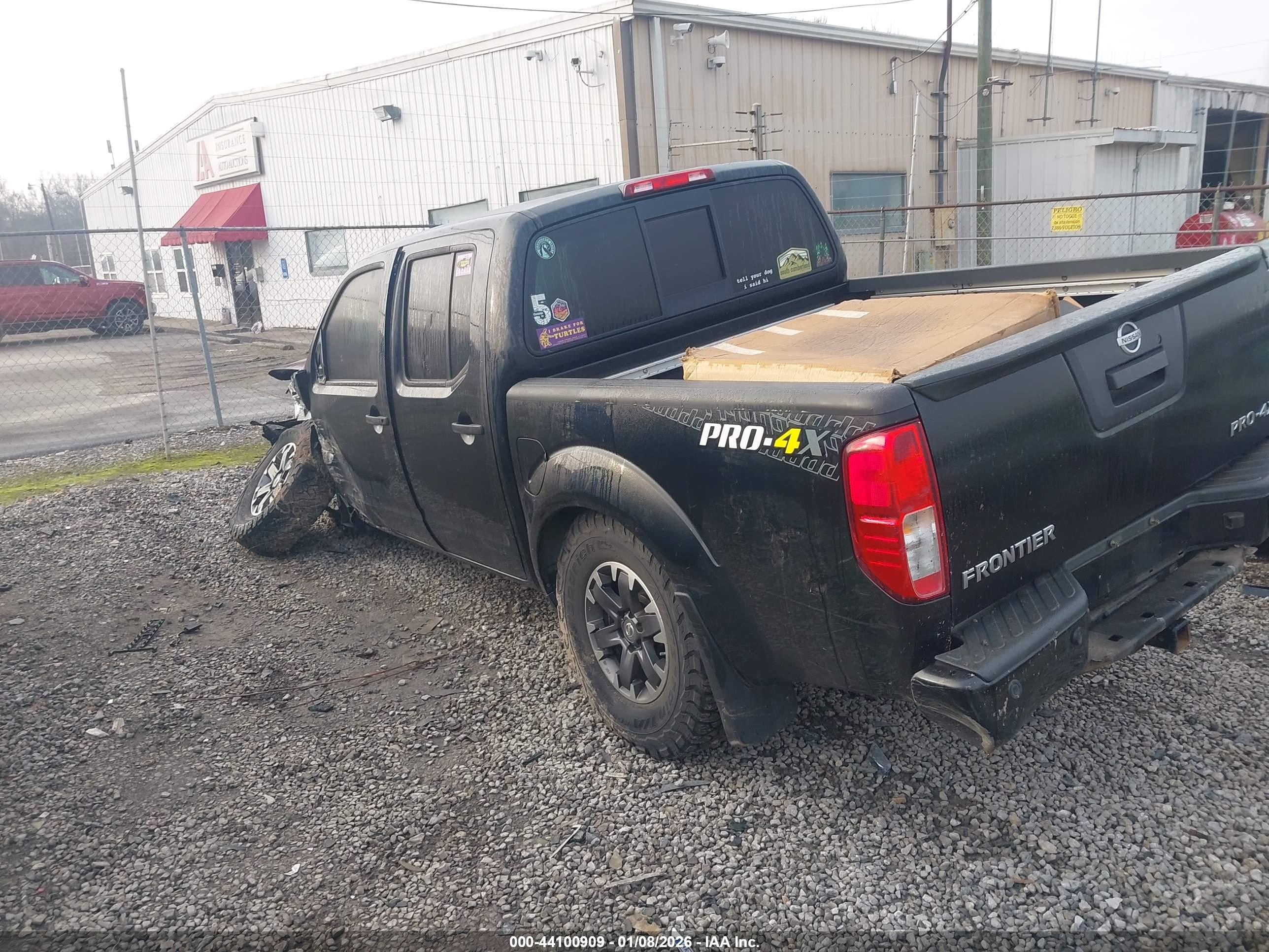 NISSAN FRONTIER image 3
