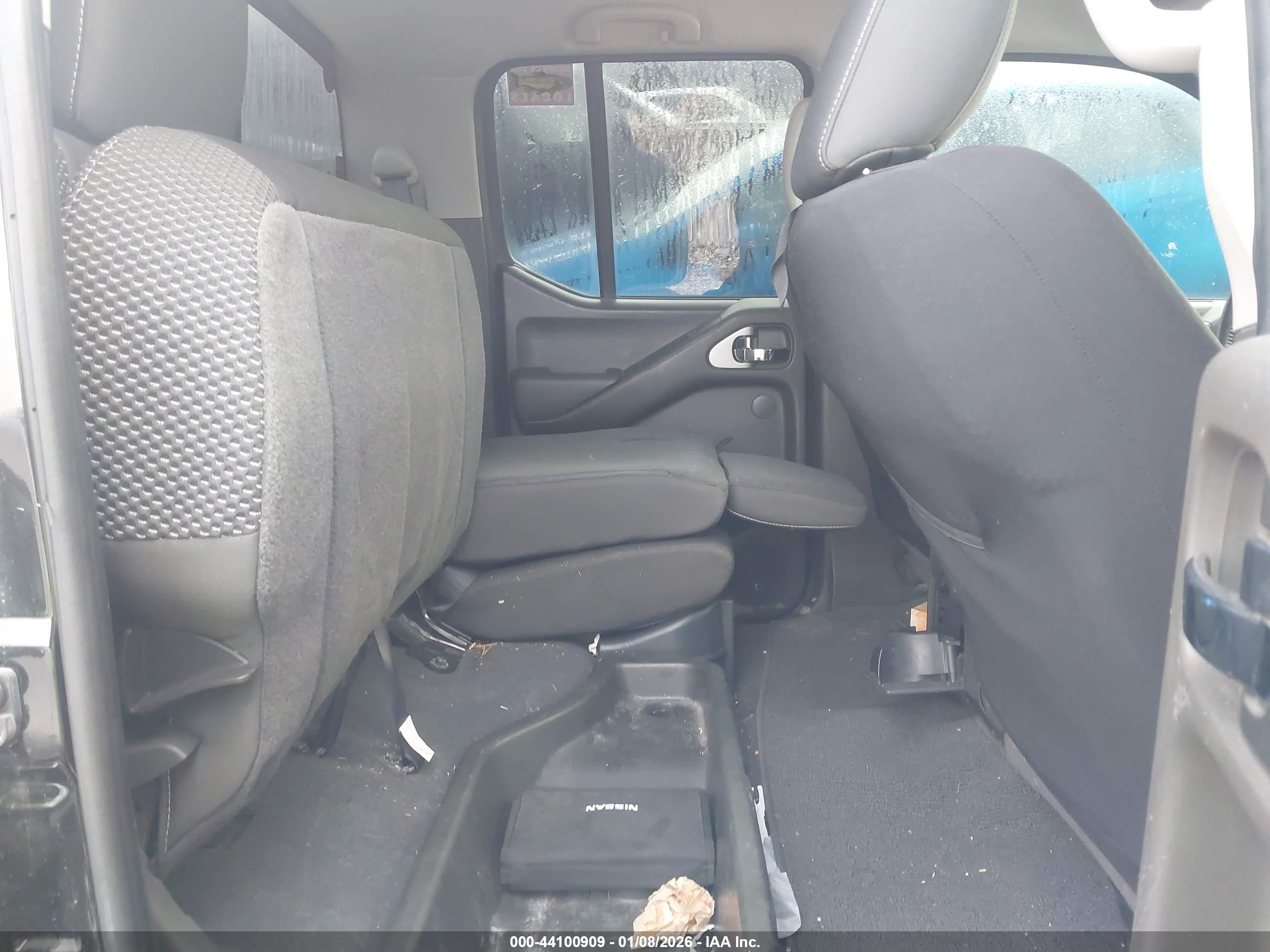 NISSAN FRONTIER image 8