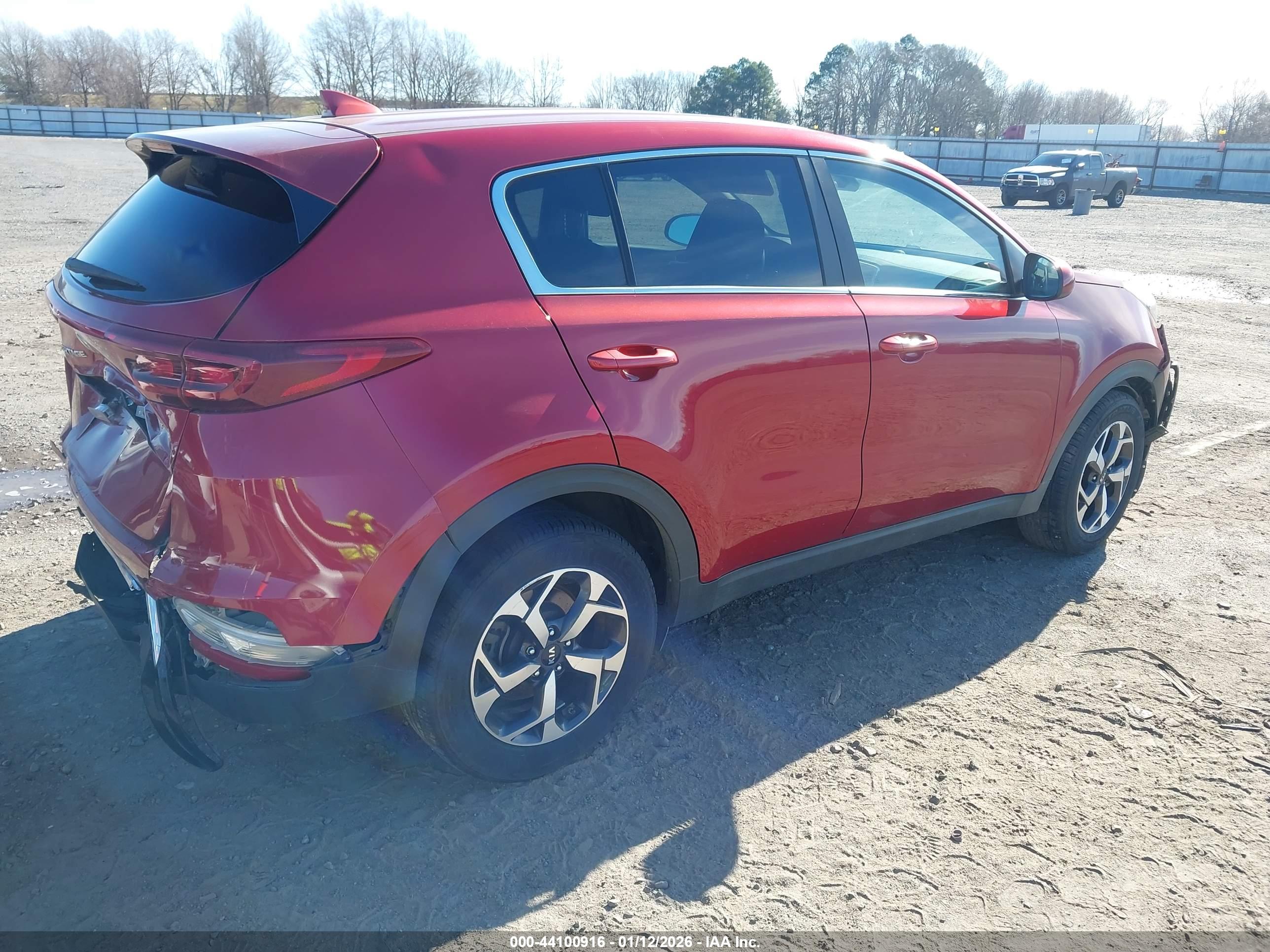 KIA SPORTAGE image 4