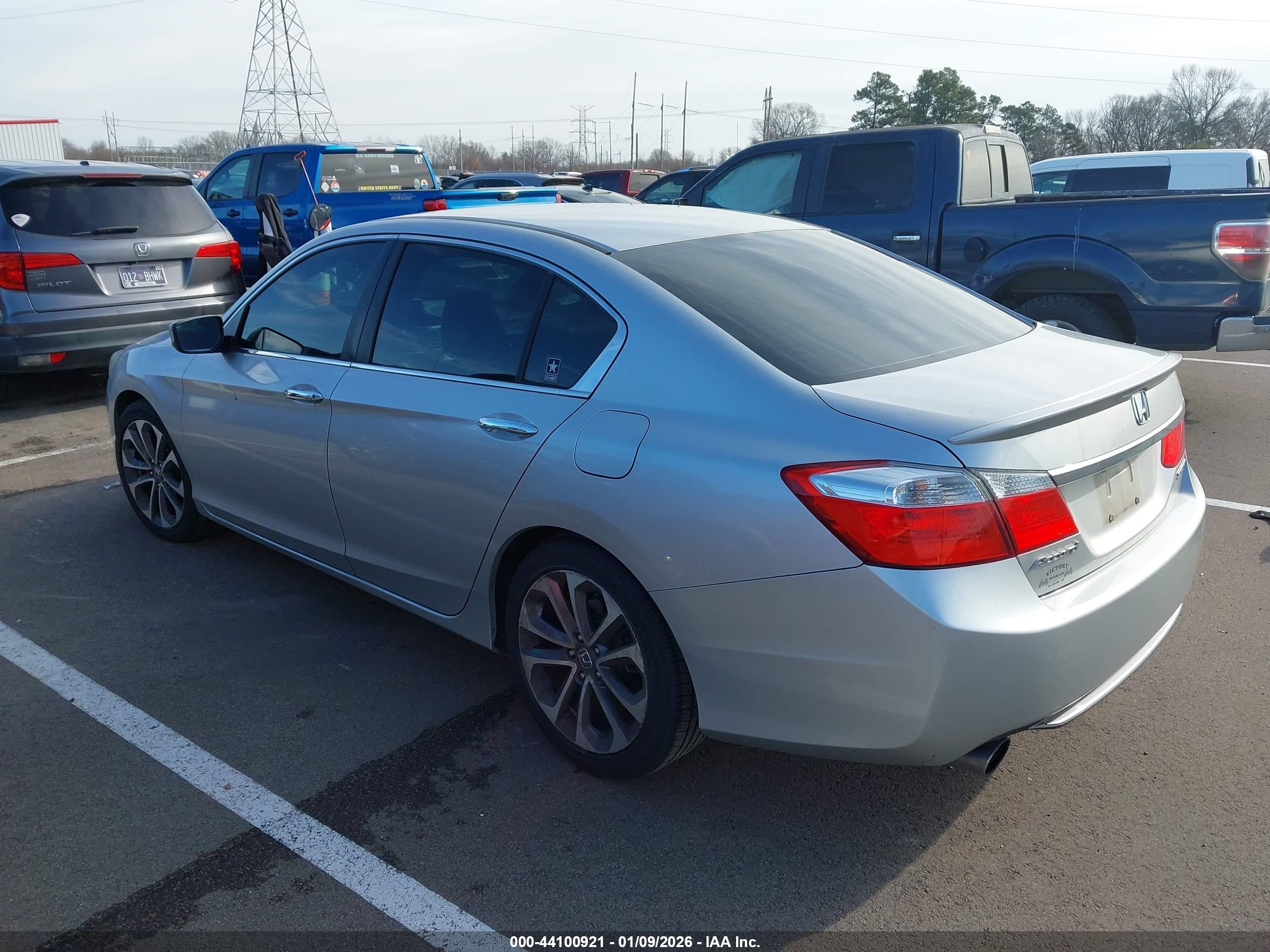 HONDA ACCORD image 3