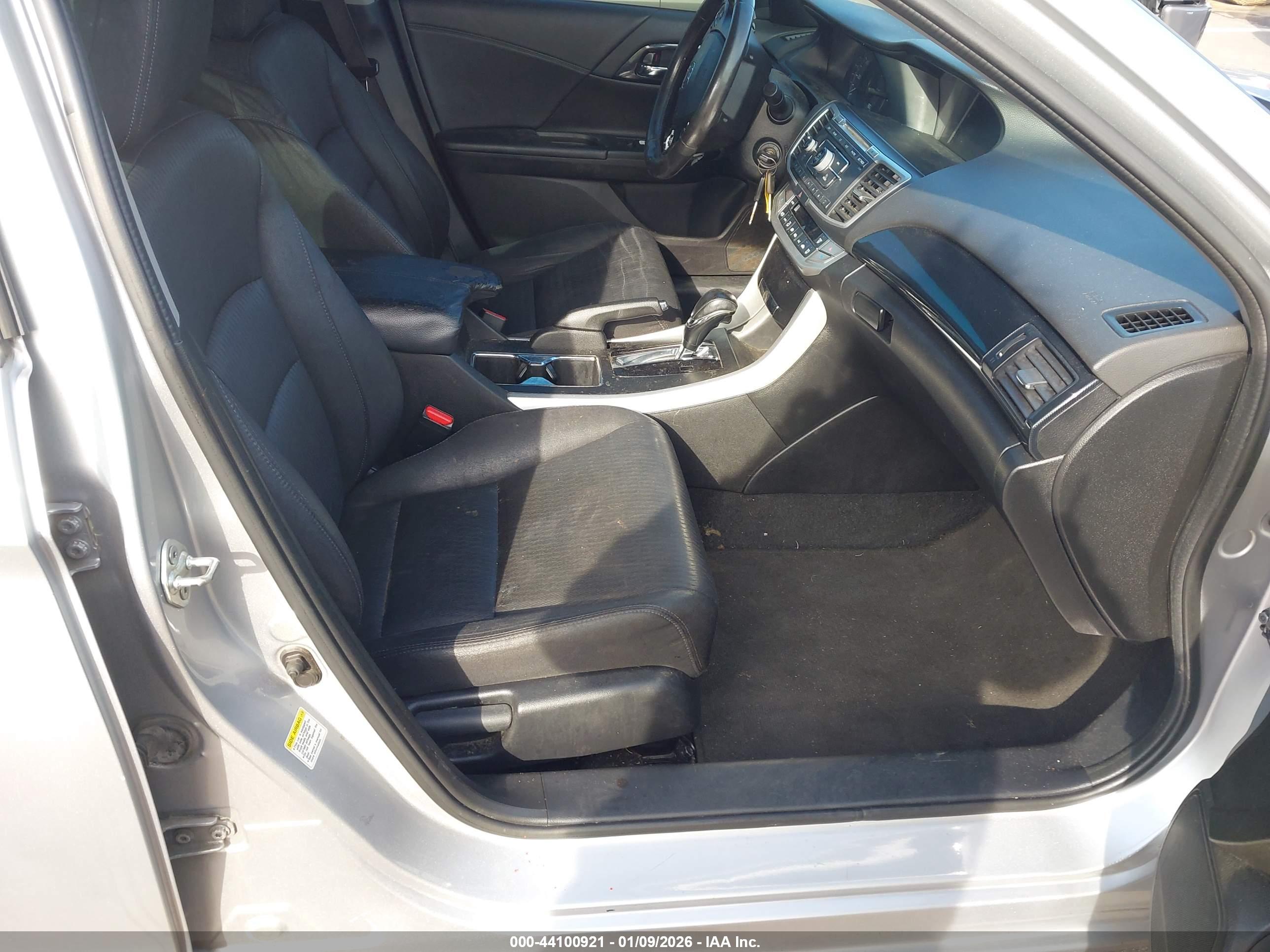 HONDA ACCORD image 5