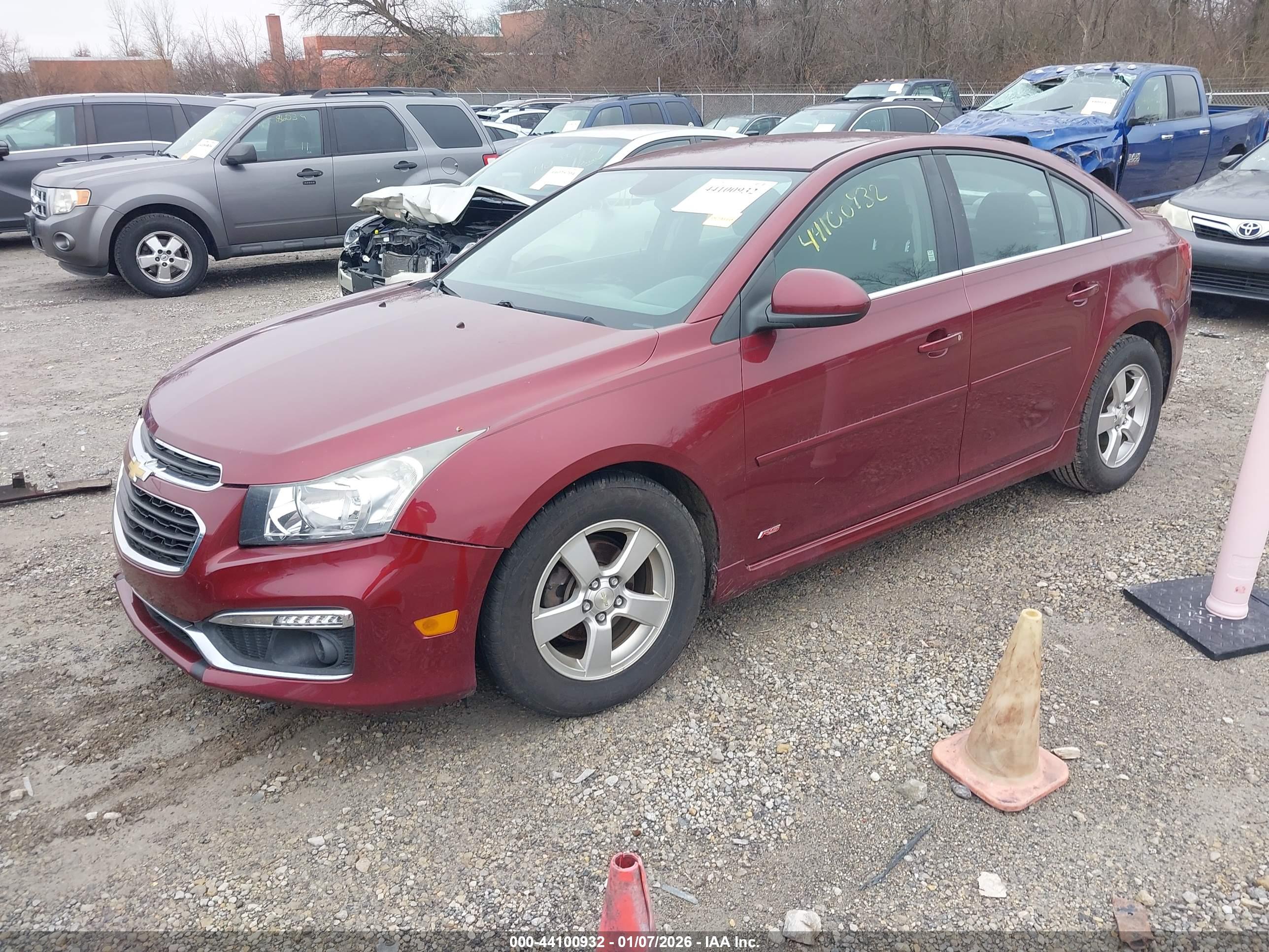 CHEVROLET CRUZE image 2