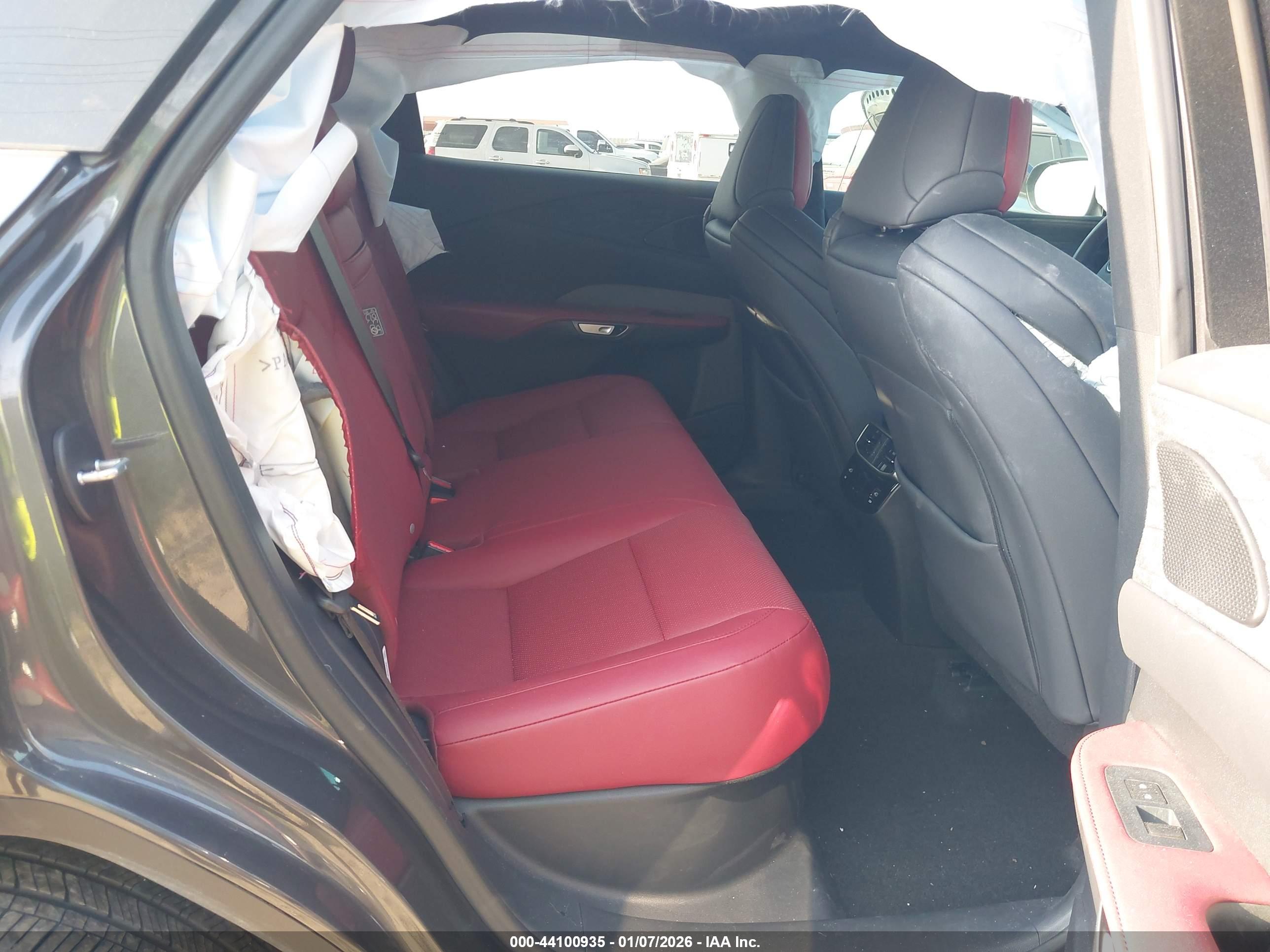 LEXUS RX image 8