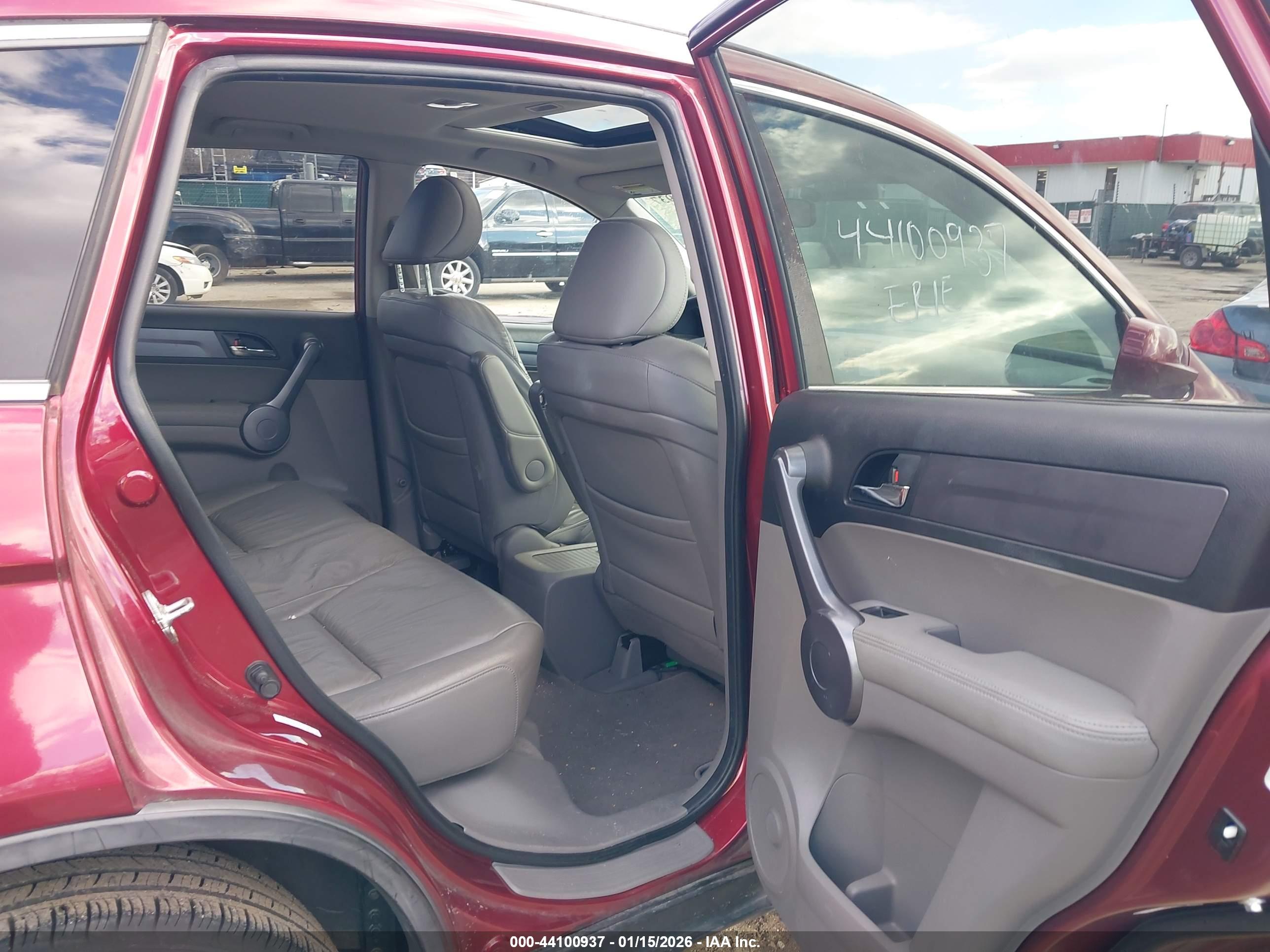 HONDA CR-V image 8