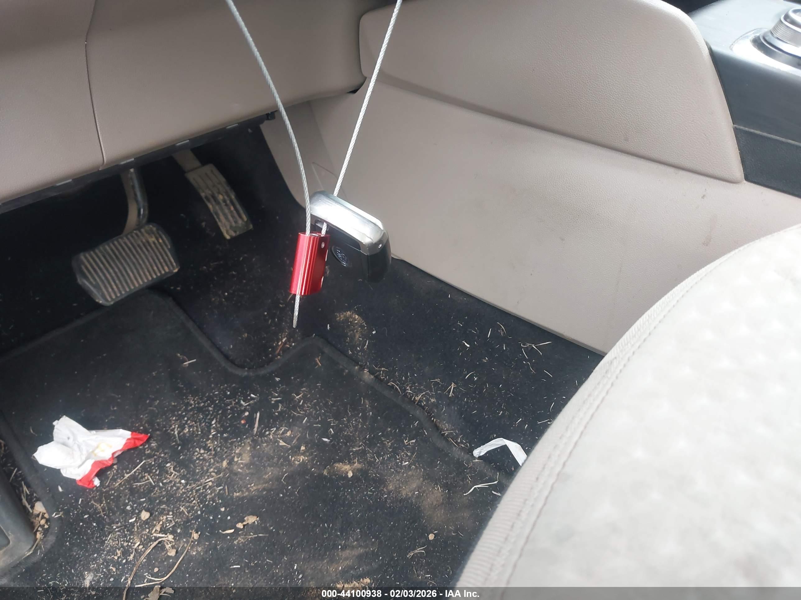 FORD ESCAPE image 11