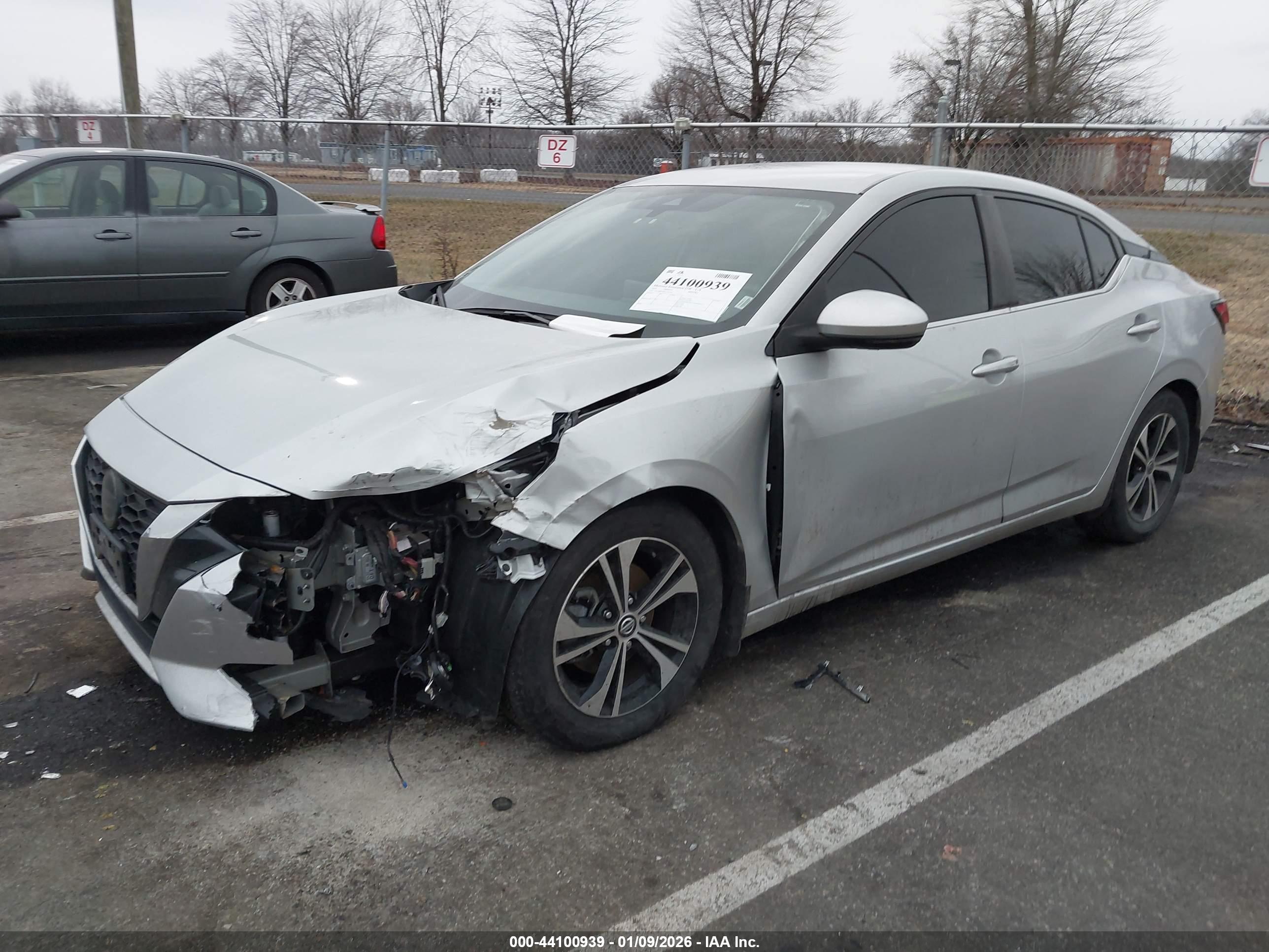 NISSAN SENTRA image 2