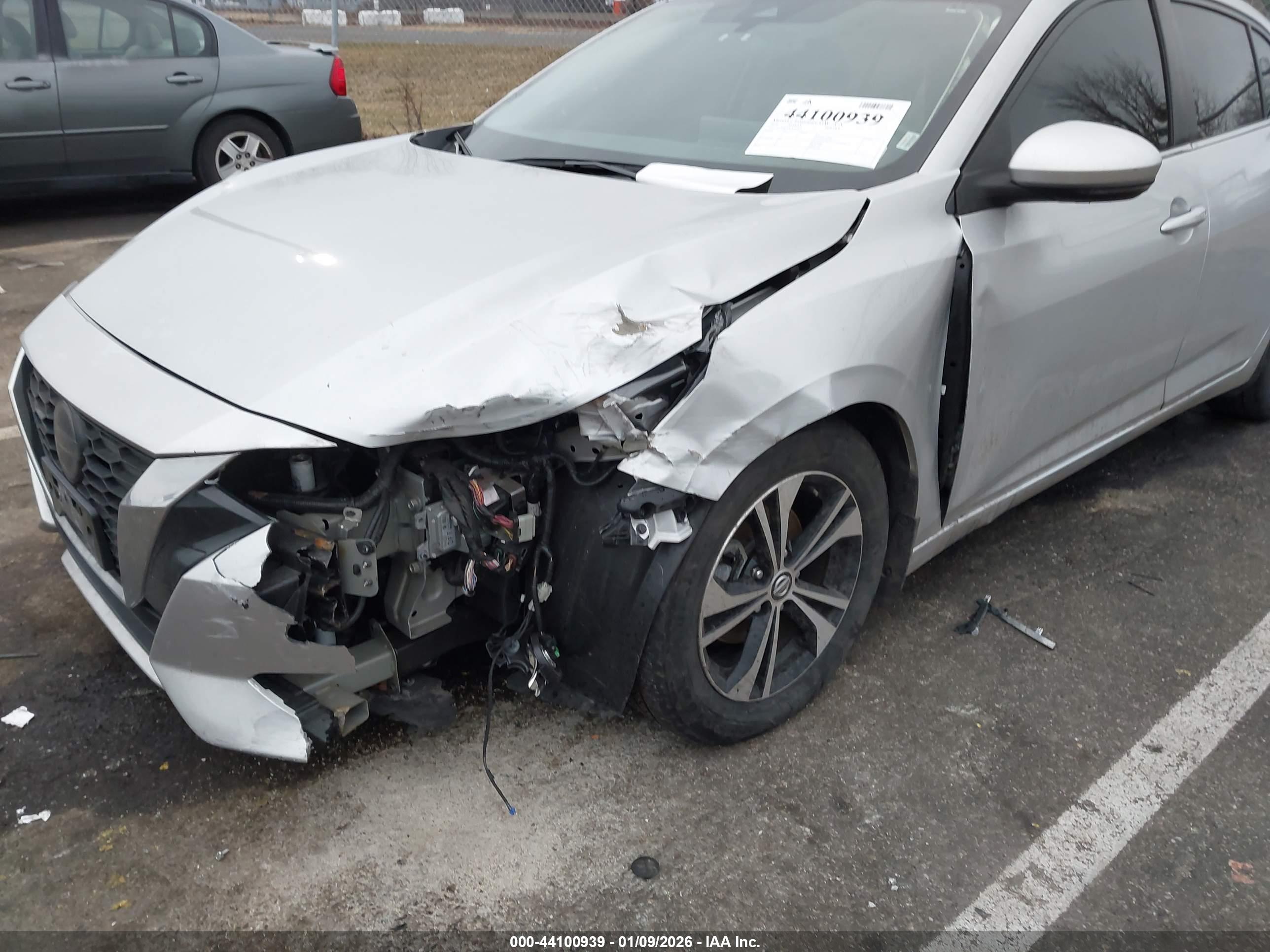 NISSAN SENTRA image 6