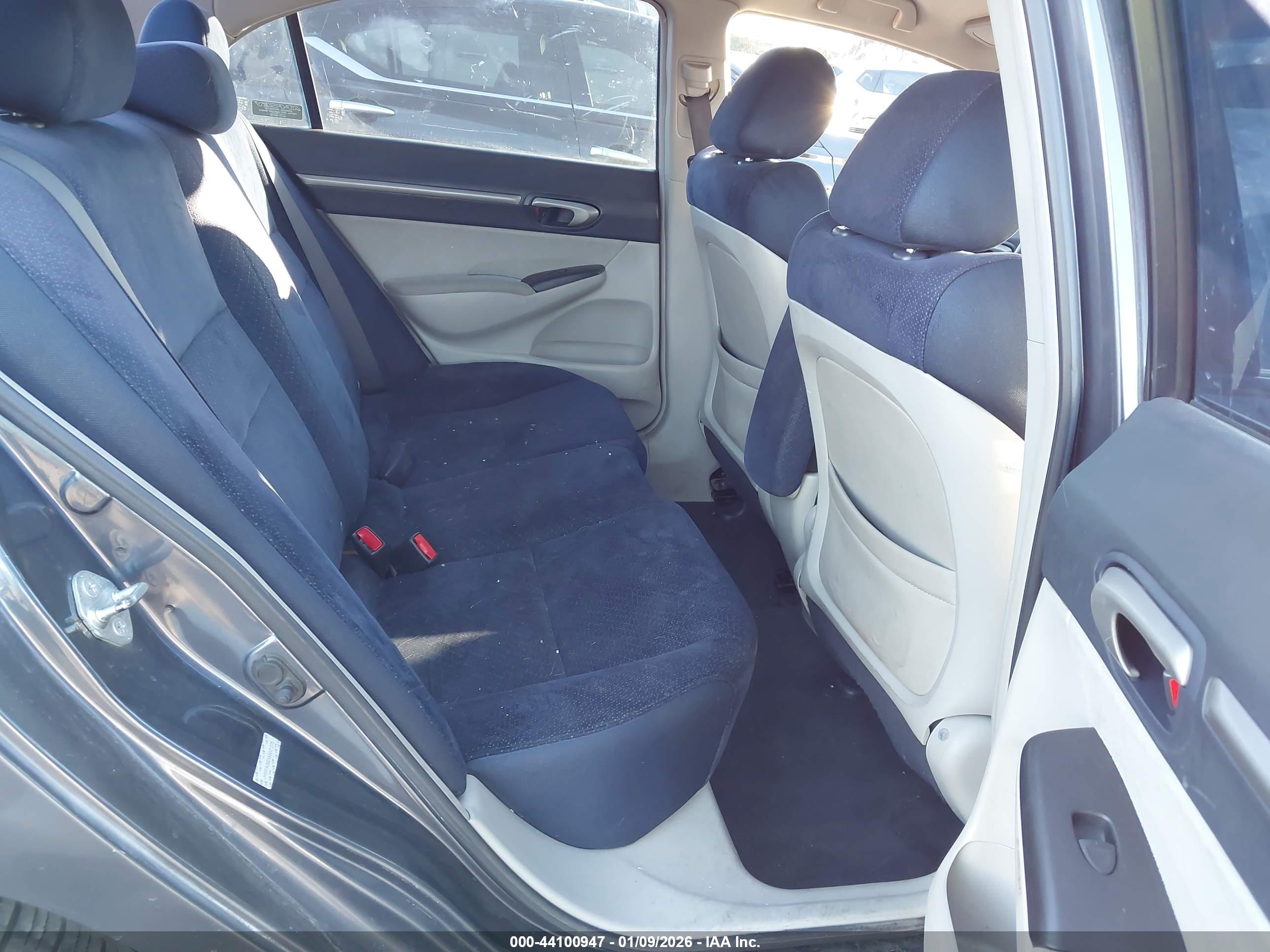 HONDA CIVIC image 8