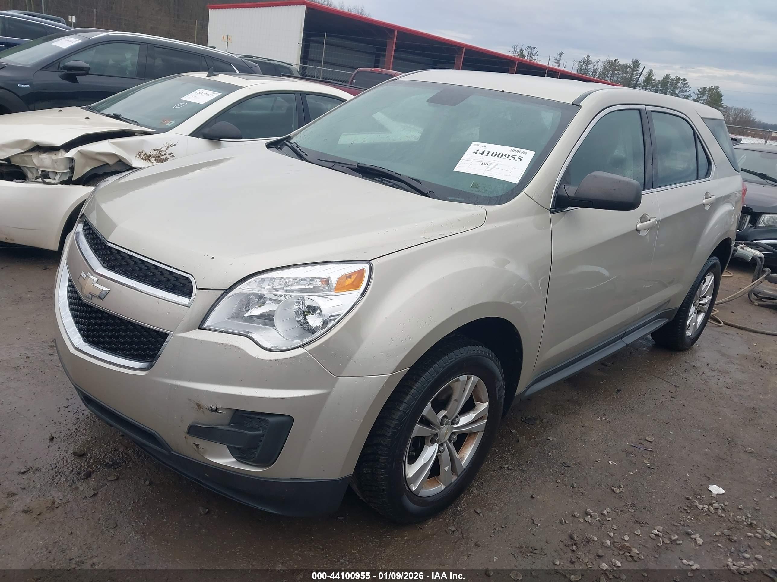 CHEVROLET EQUINOX image 2
